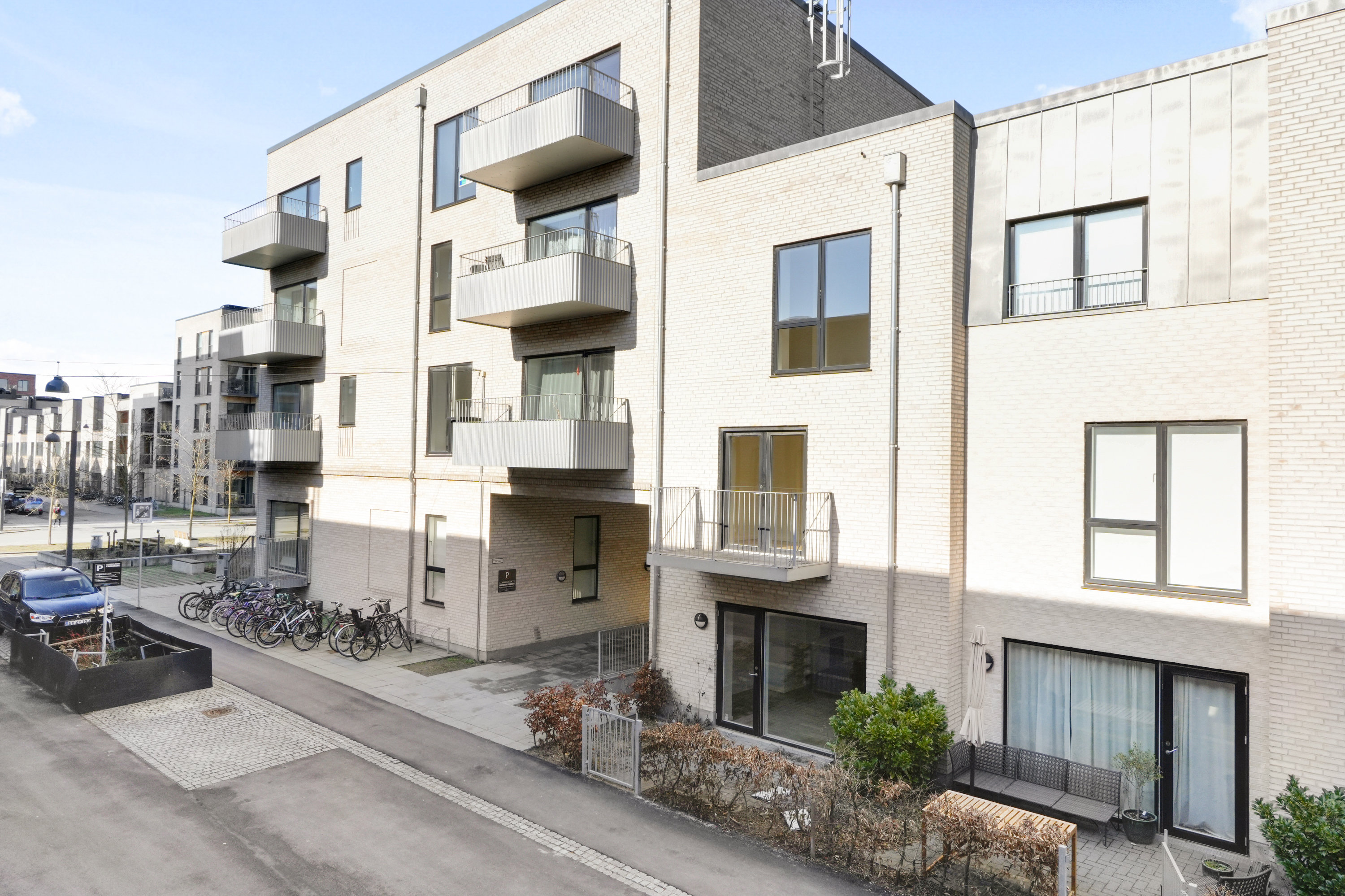 Fremhævet gårdmiljø billede i fuldskærmstilstand. Billede af Richard Mortensens Vej 35A, 2300 København S