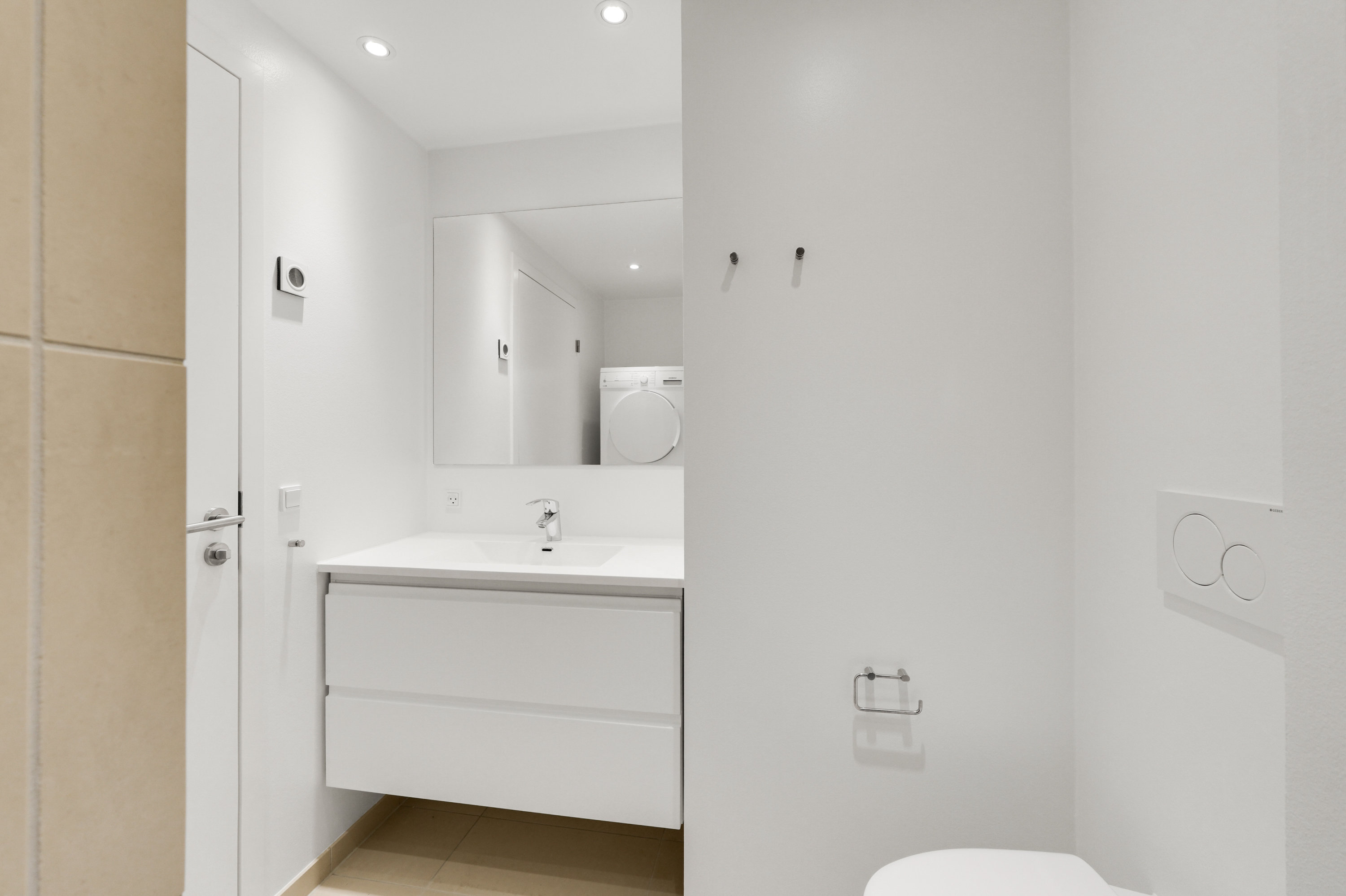 Fremhævet badeværelse billede i fuldskærmstilstand. Billede af Richard Mortensens Vej 35A, 2300 København S