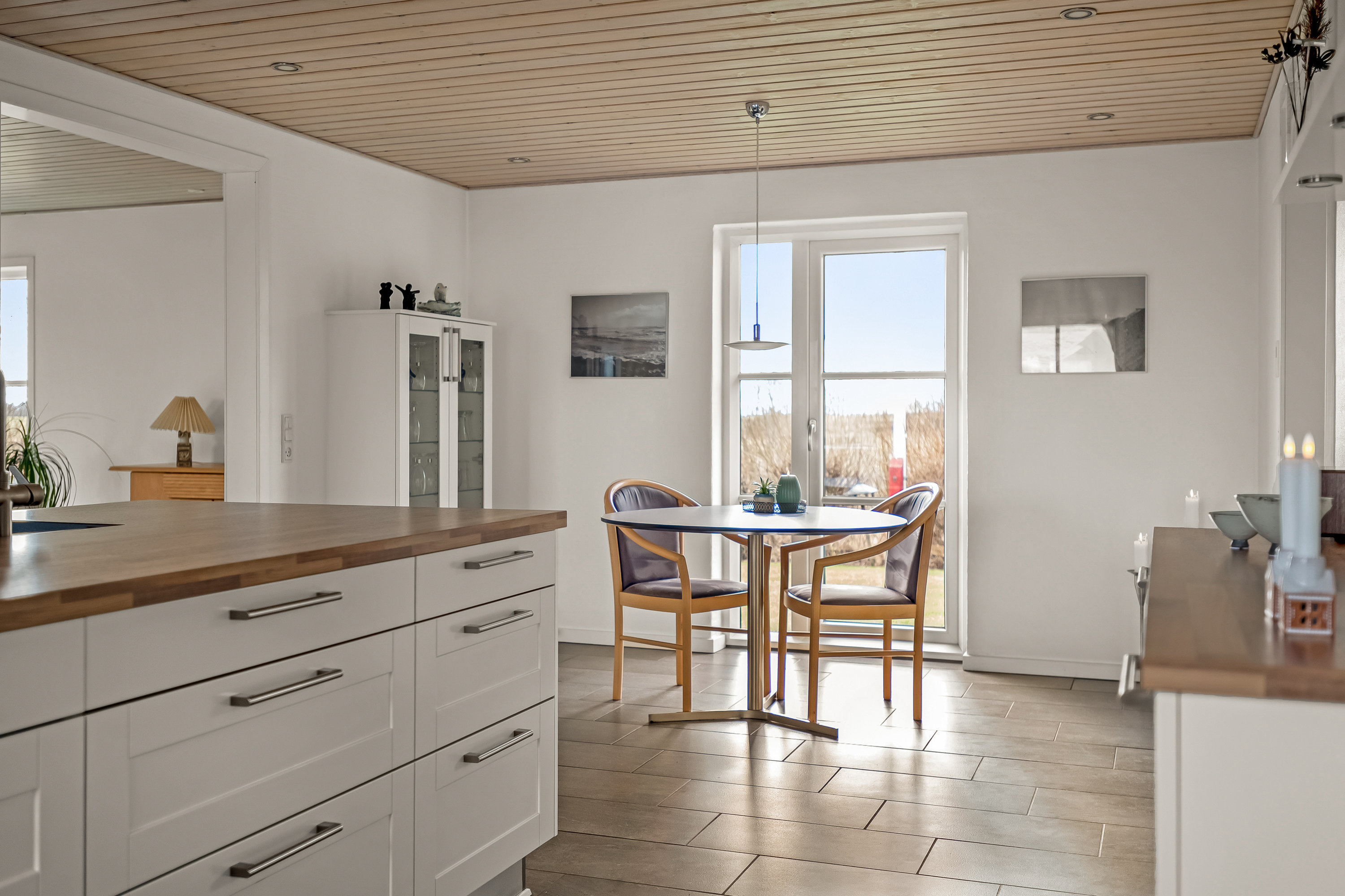 Fremhævet køkken alrum billede i fuldskærmstilstand. Billede af Knakkervej 68, Dybe, 7620 Lemvig