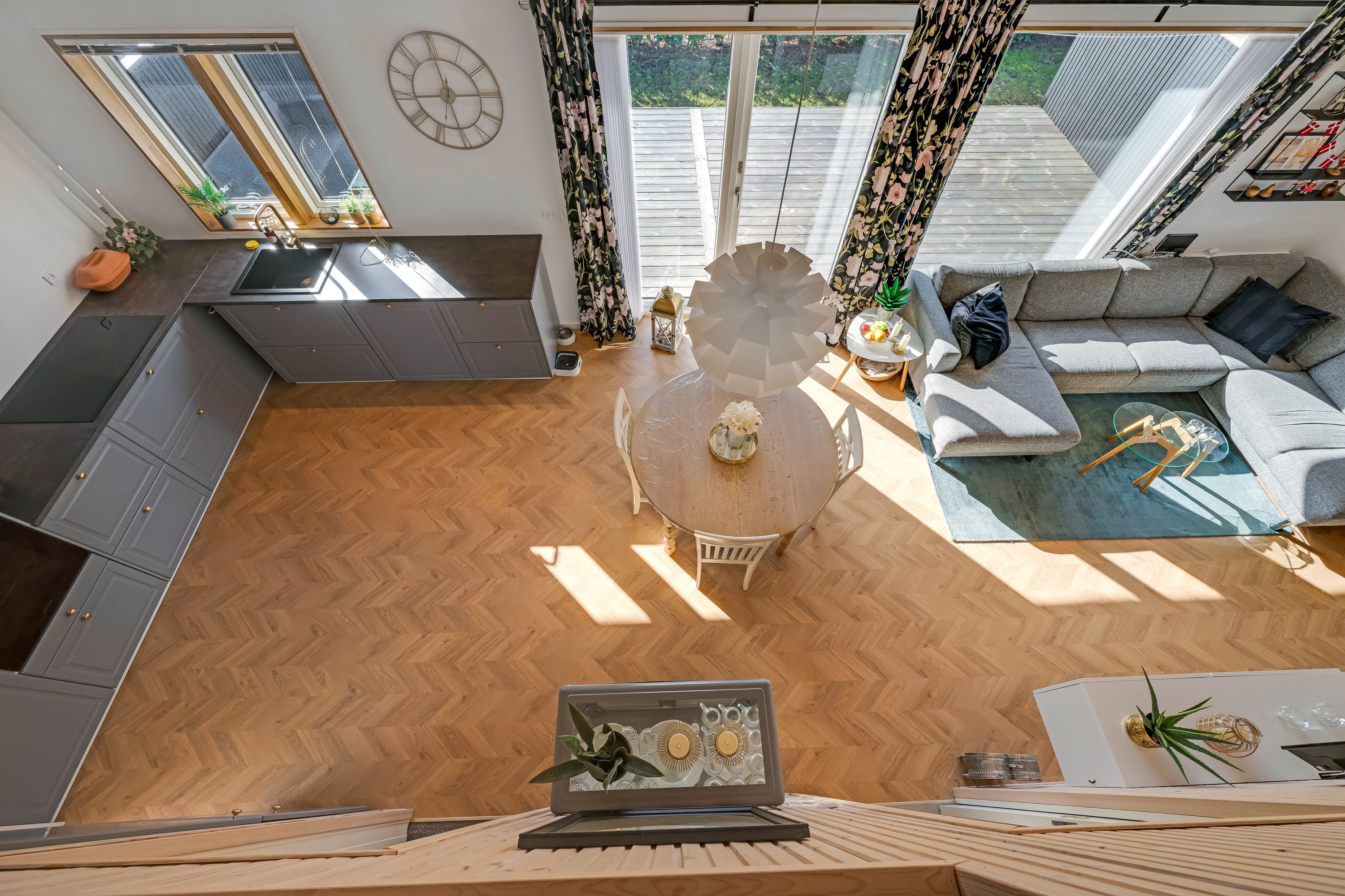 Fremhævet stue billede i fuldskærmstilstand. Billede af Bork Hytteby 103, Bork Havn, 6893 Hemmet