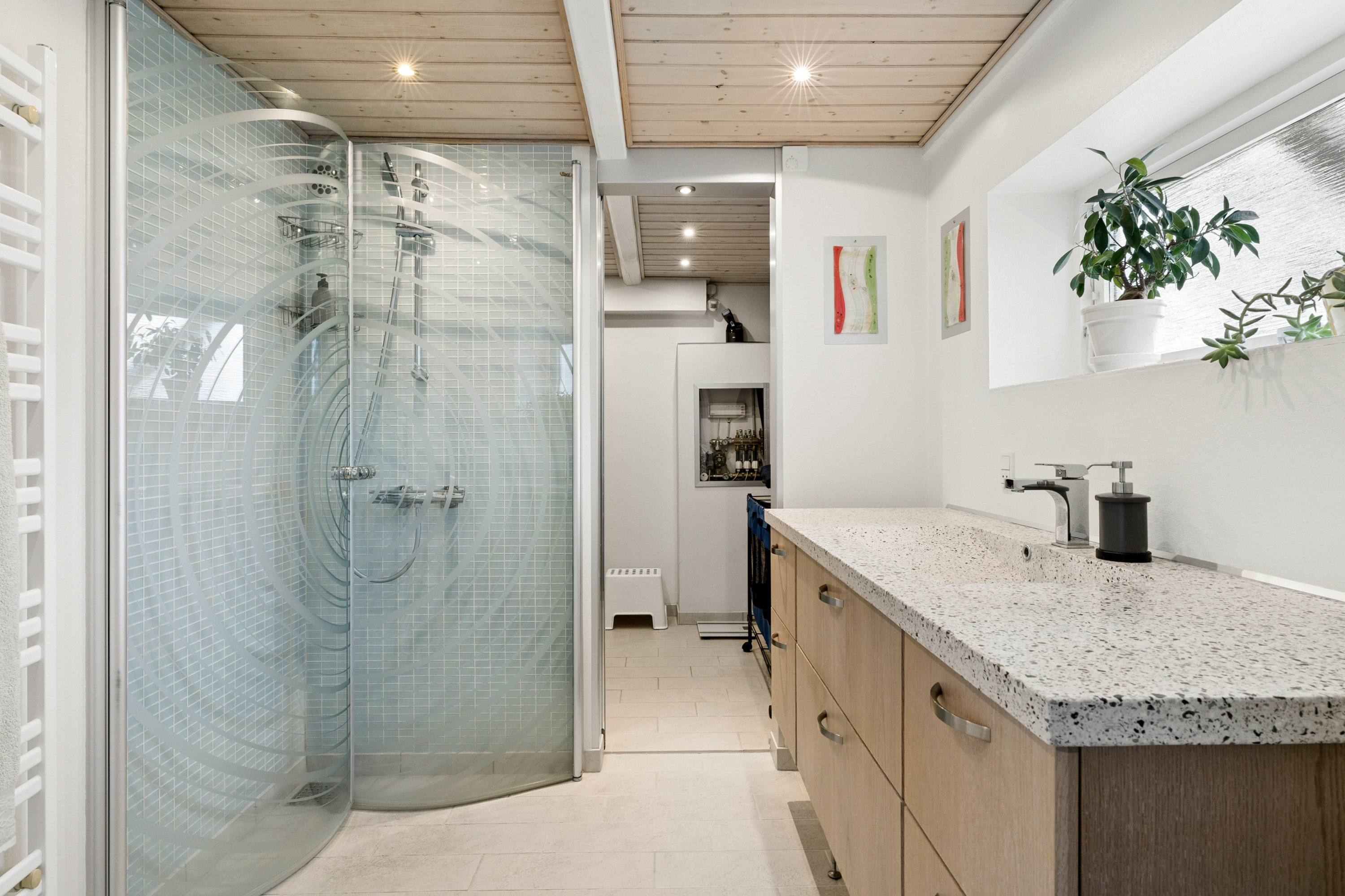 Fremhævet badeværelse billede i fuldskærmstilstand. Billede af Gammel Kirkevej 6, 9530 Støvring