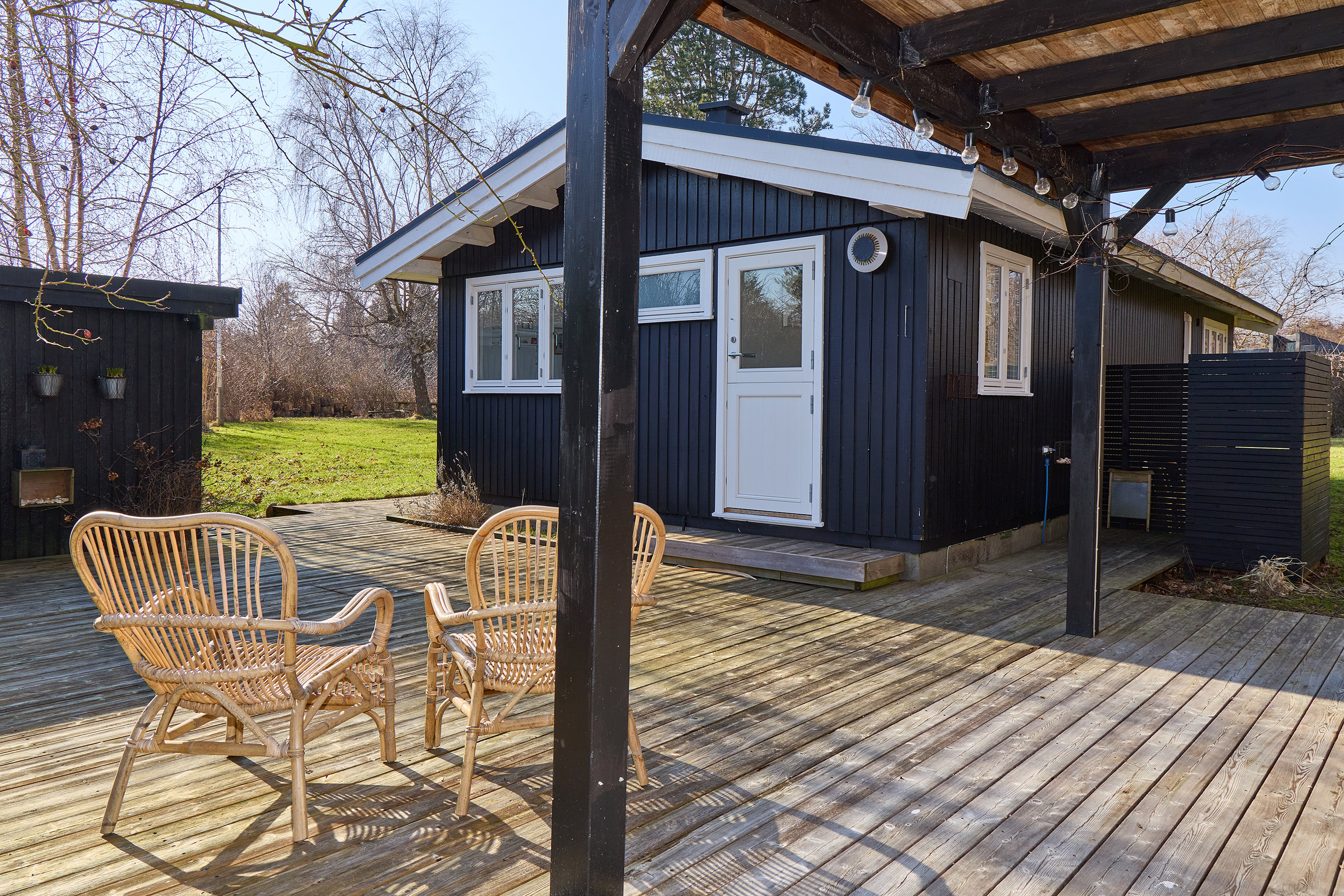 Fremhævet terrasse billede i fuldskærmstilstand. Billede af Bryndholmen 8, Rågeleje, 3210 Vejby