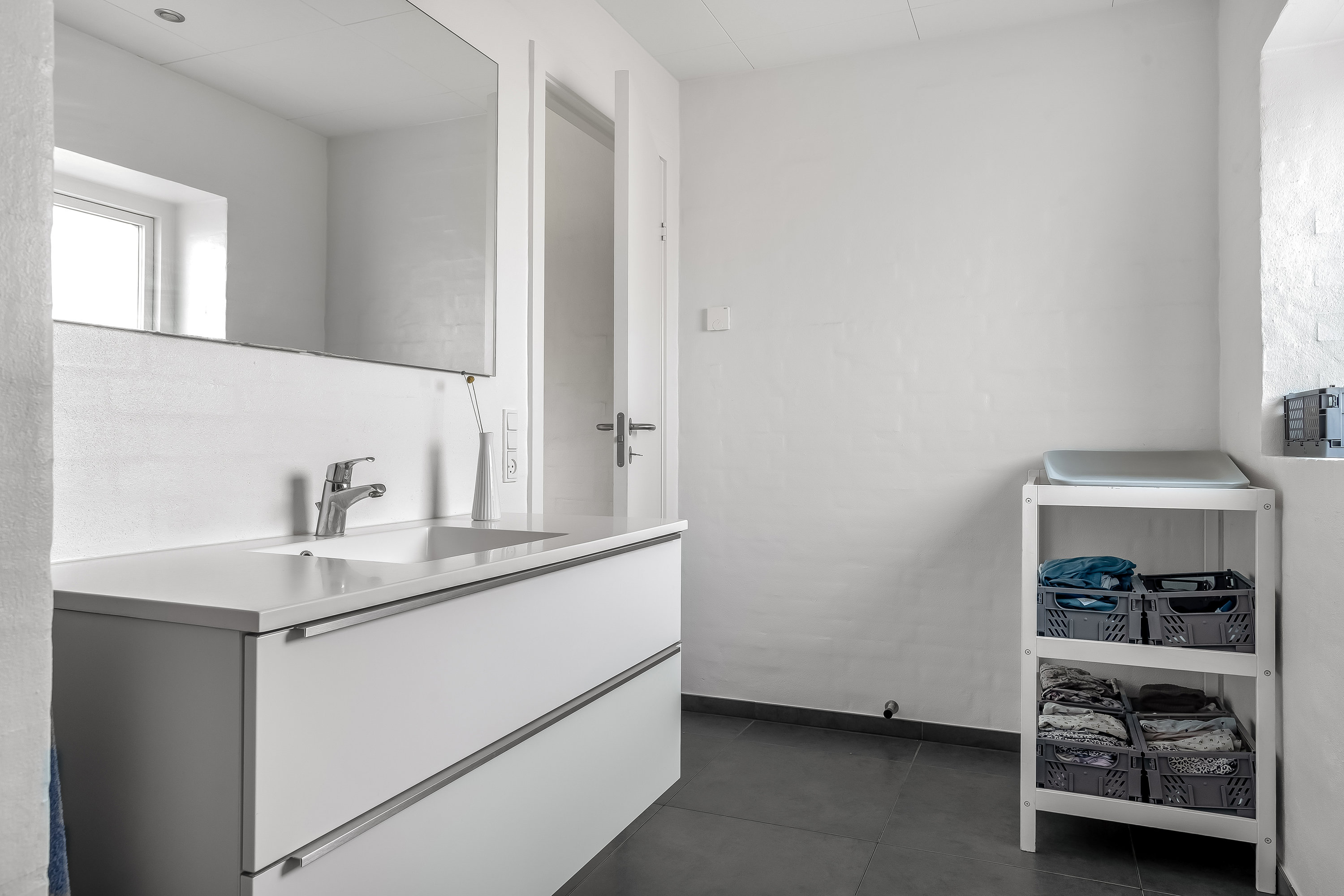 Fremhævet badeværelse billede i fuldskærmstilstand. Billede af Kusken 33, Mejrup, 7500 Holstebro