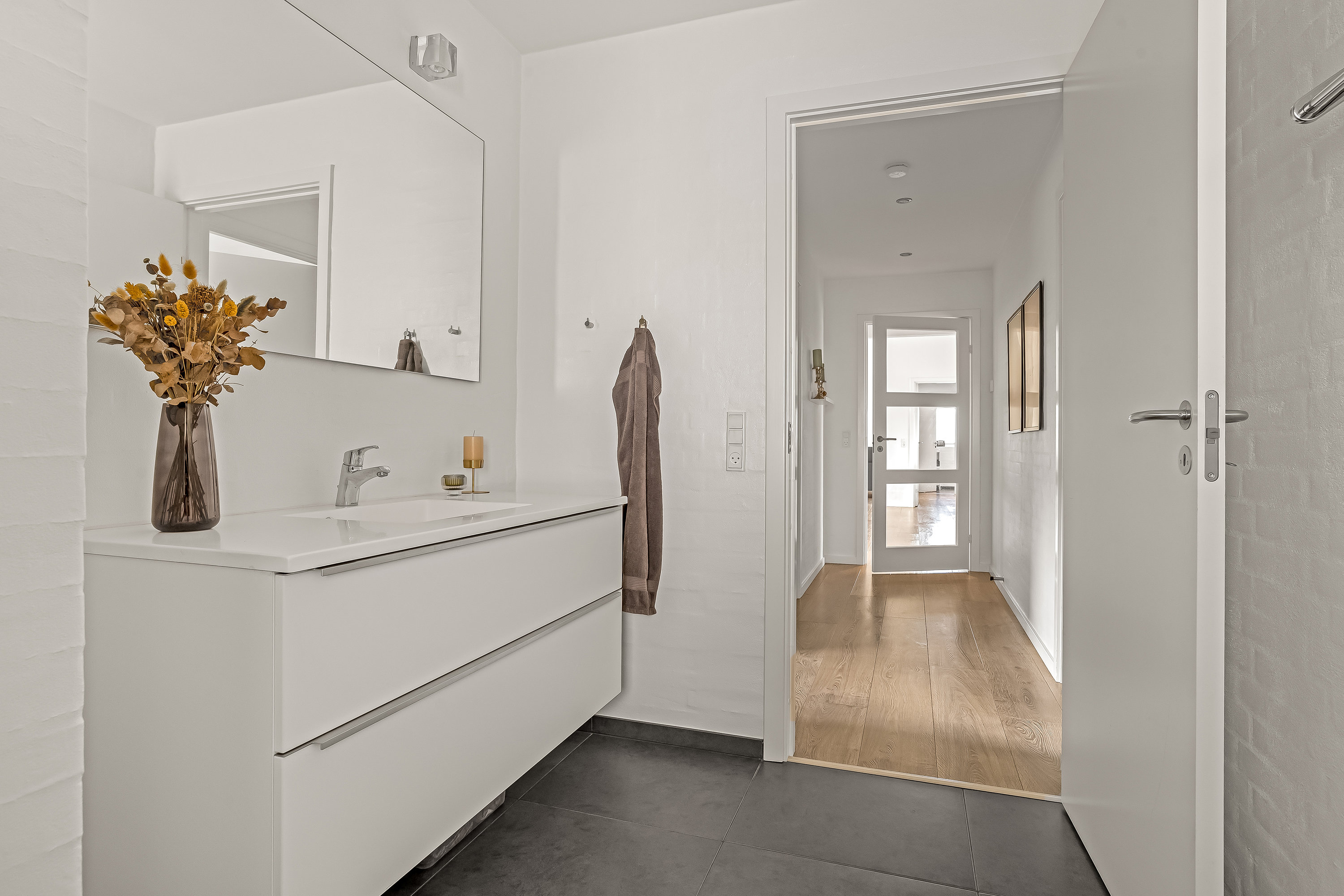 Fremhævet badeværelse billede i fuldskærmstilstand. Billede af Kusken 33, Mejrup, 7500 Holstebro