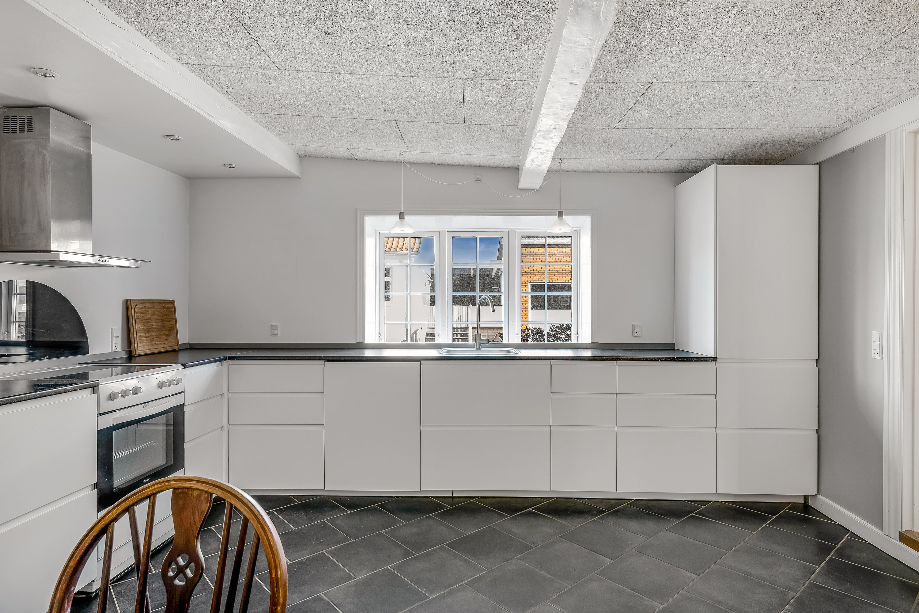 Fremhævet køkken billede i fuldskærmstilstand. Billede af Sønderbyvej 7, Møgeltønder, 6270 Tønder