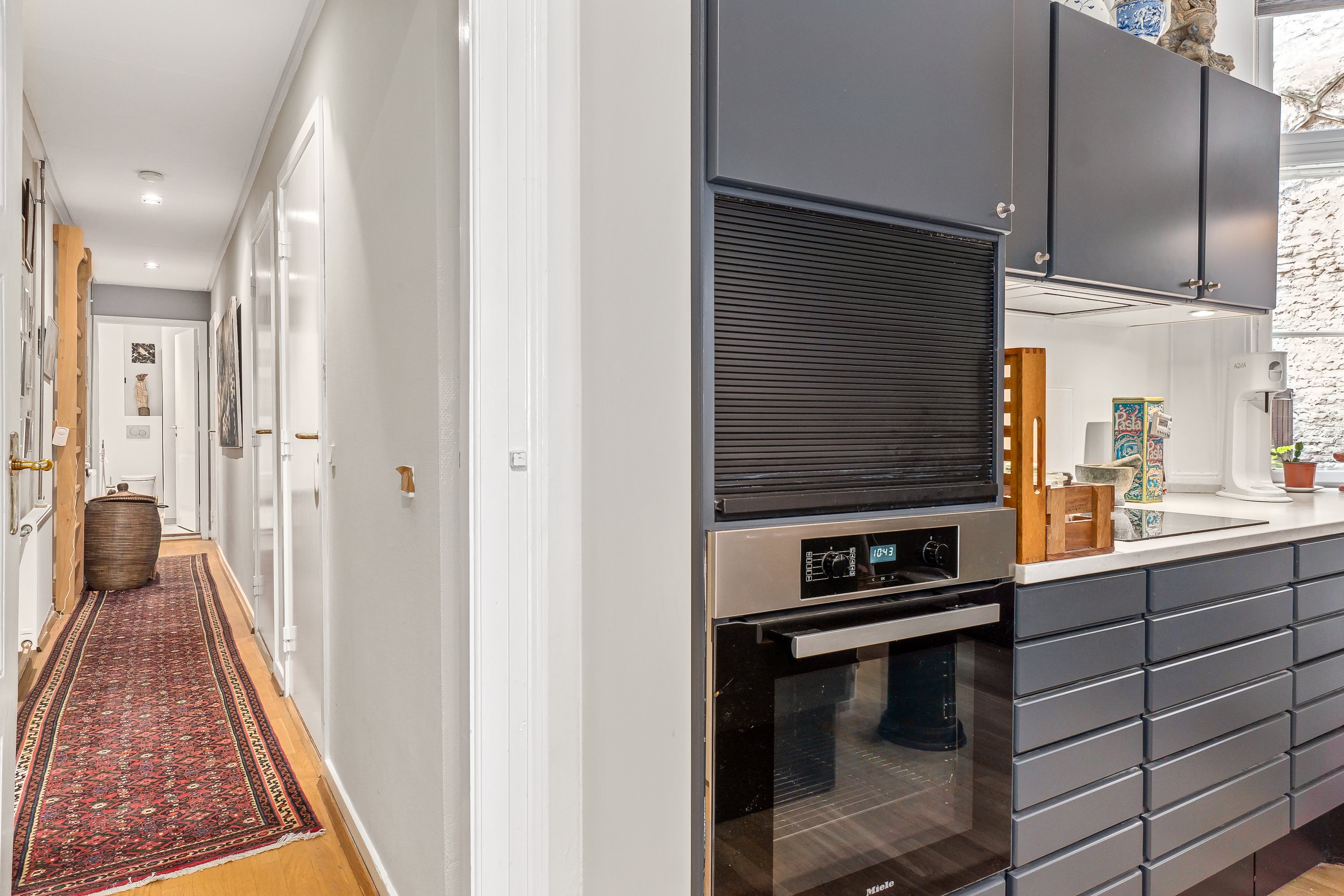 Fremhævet andet billede i fuldskærmstilstand. Billede af Gammel Strand 38, 1., 1202 København K