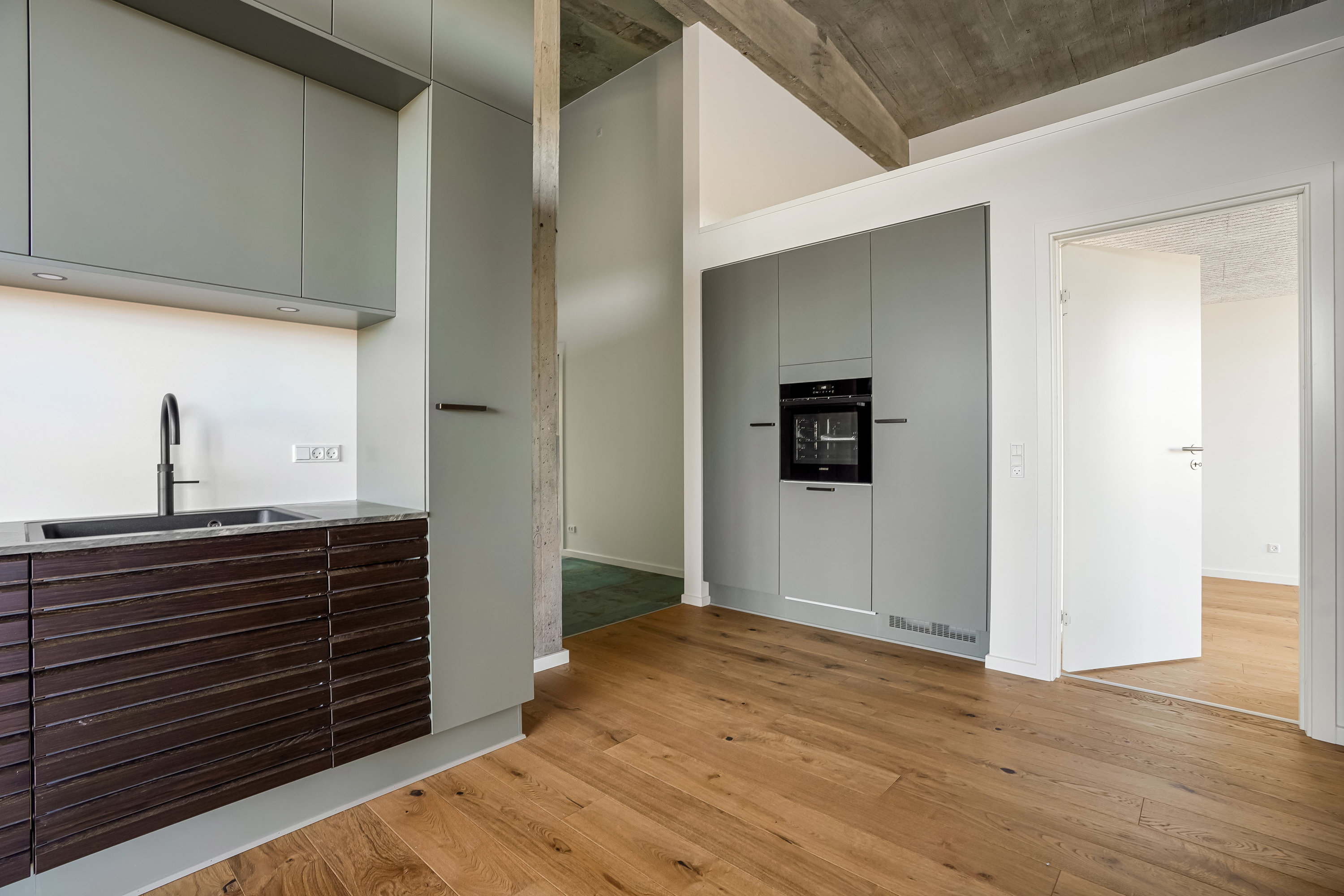 Fremhævet køkken billede i fuldskærmstilstand. Billede af Hollænderen 14, 3. 5., Dalum, 5250 Odense SV