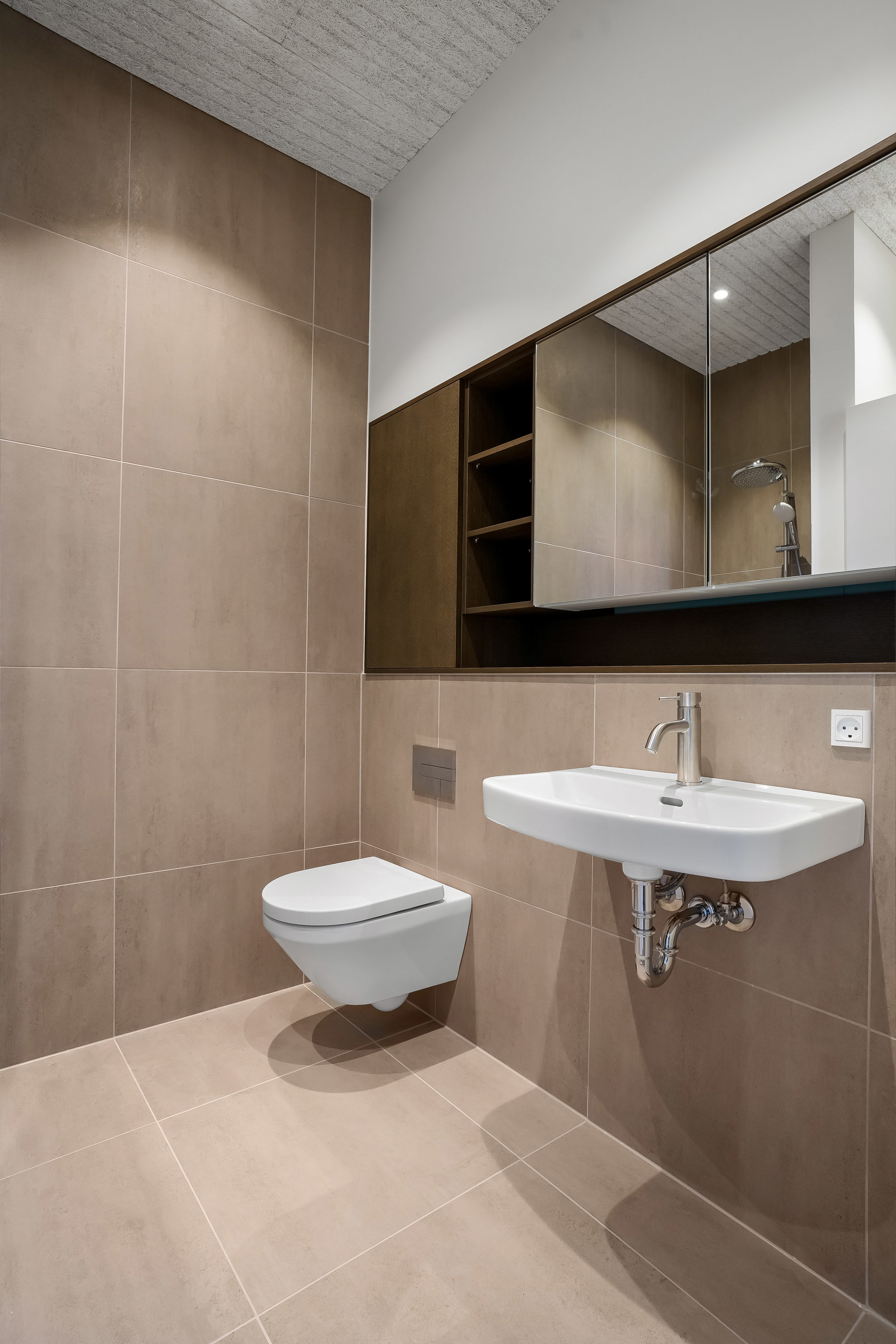 Fremhævet toilet billede i fuldskærmstilstand. Billede af Hollænderen 14, 3. 5., Dalum, 5250 Odense SV