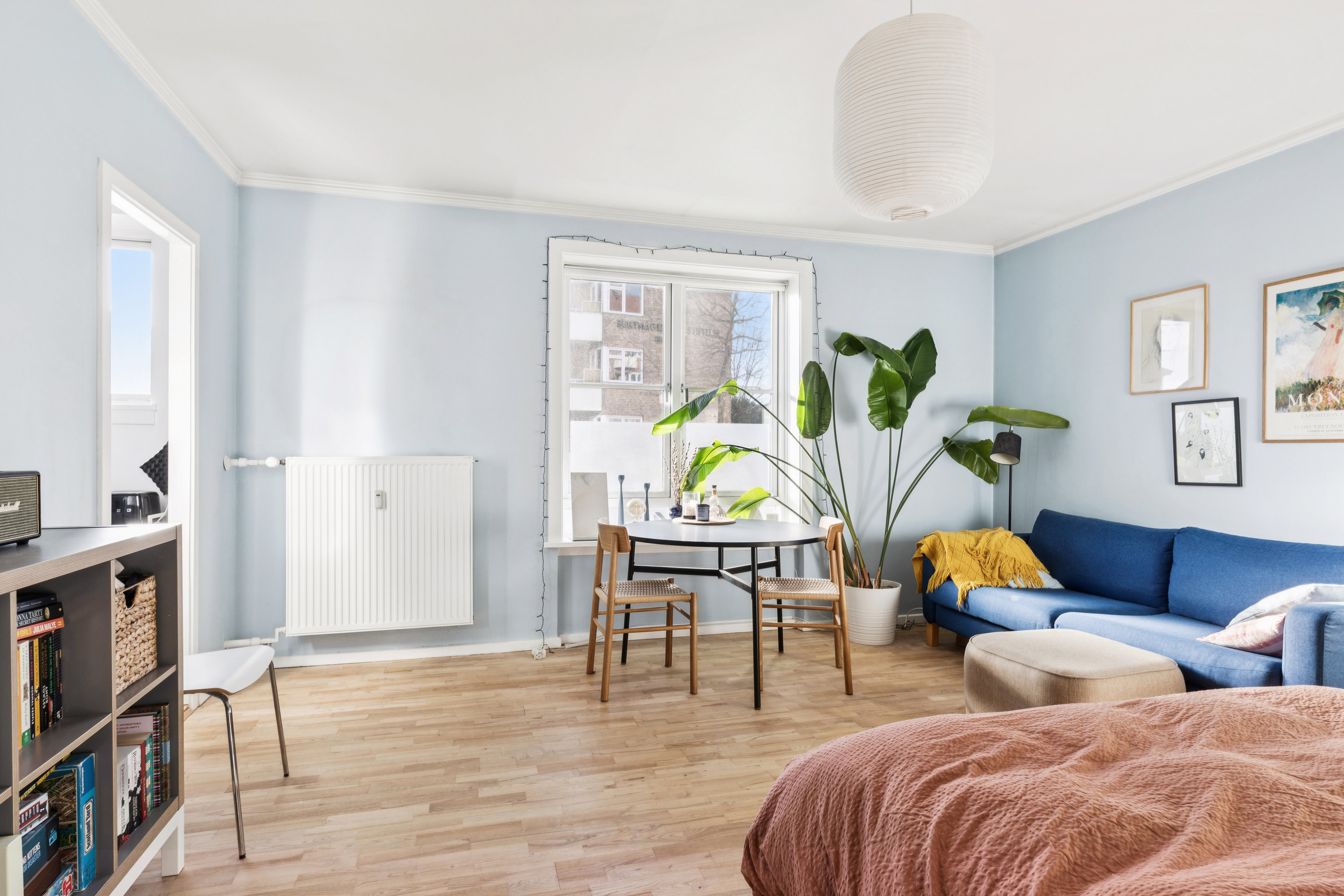 Fremhævet stue billede i fuldskærmstilstand. Billede af Ålekistevej 34, st.. 1., 2720 Vanløse