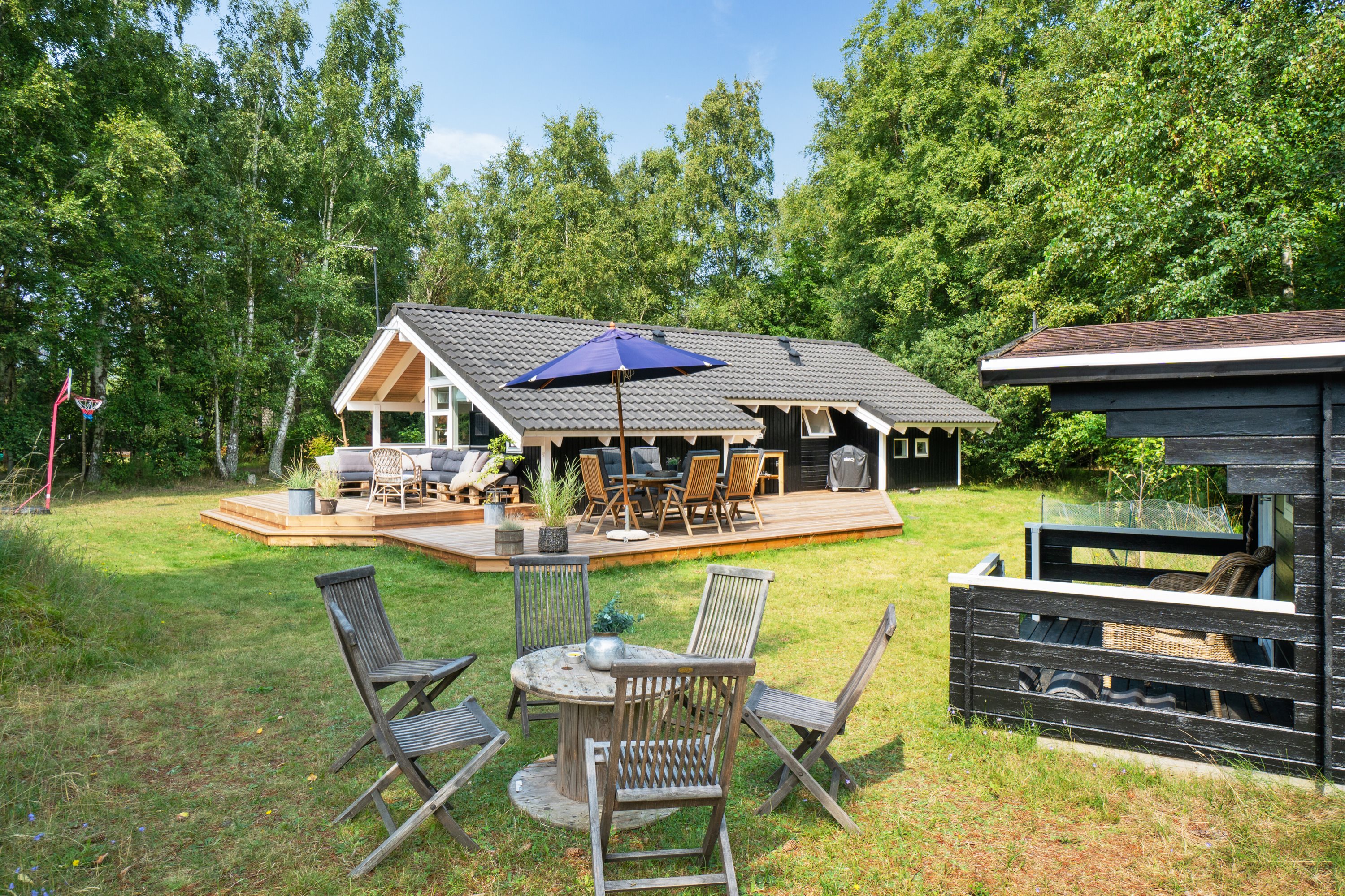 Fremhævet terrasse billede i fuldskærmstilstand. Billede af Koglevænget 12, Stenstrup, 4573 Højby