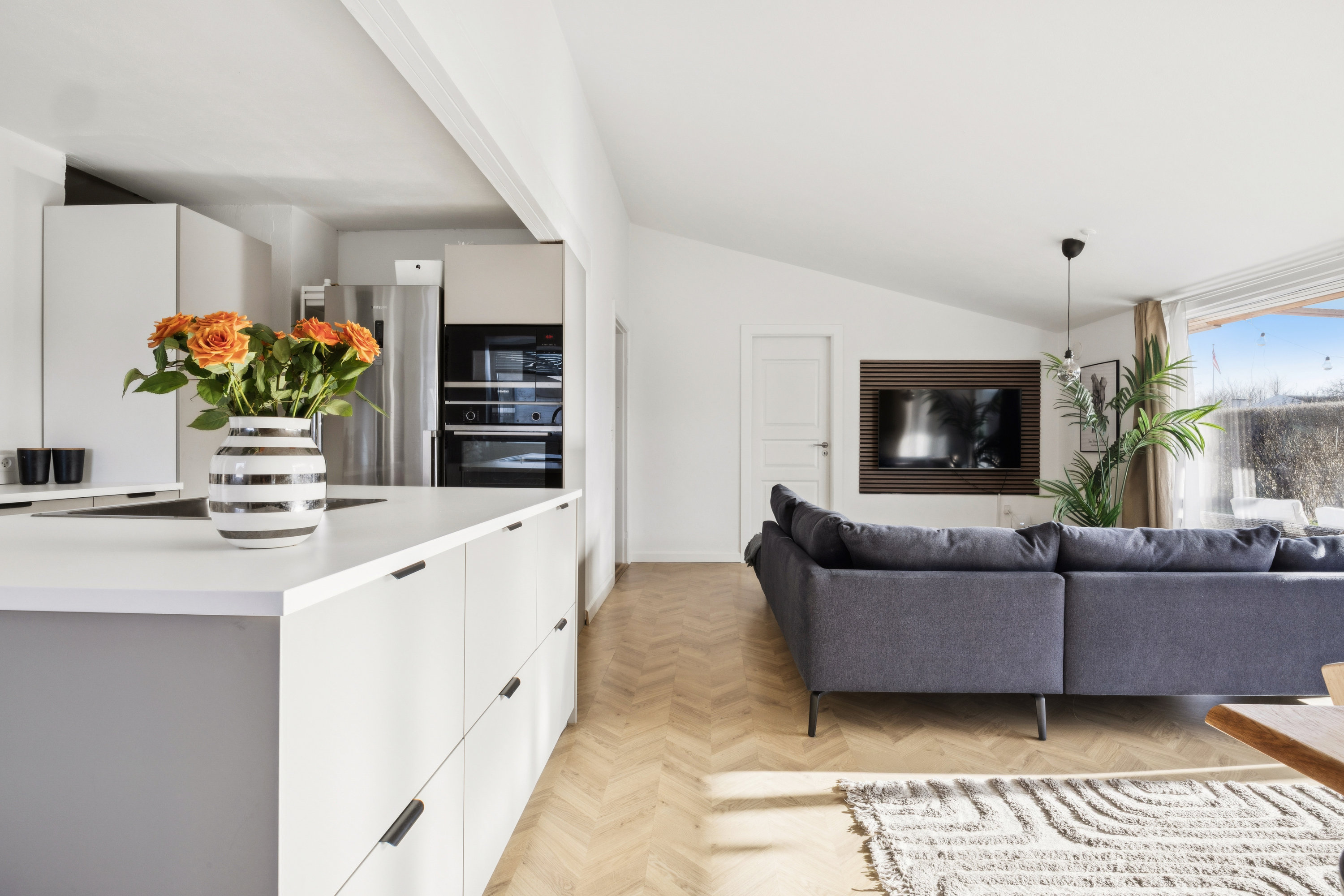 Fremhævet køkken billede i fuldskærmstilstand. Billede af Tranegilde Strandvej 72, 2635 Ishøj