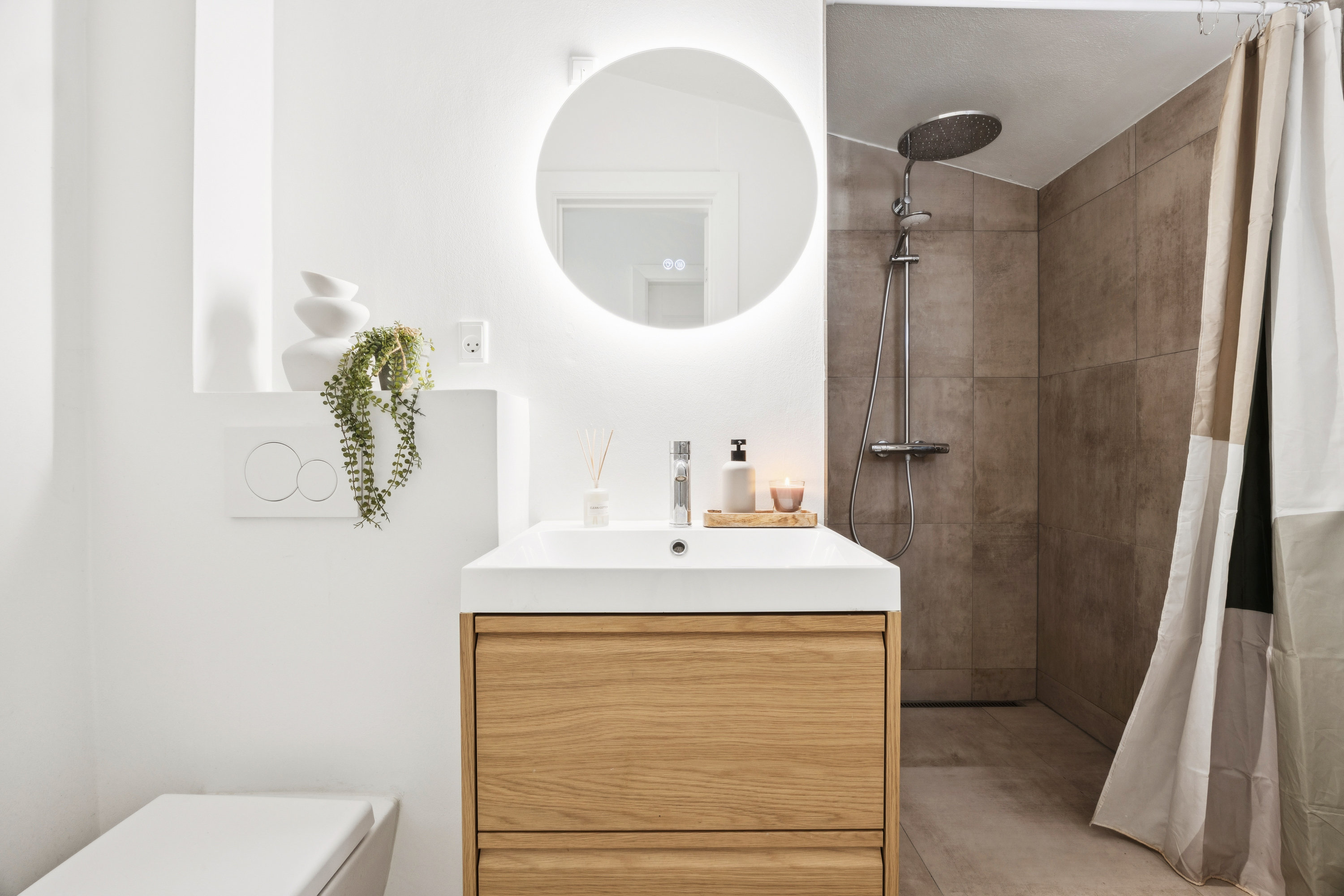 Fremhævet badeværelse billede i fuldskærmstilstand. Billede af Tranegilde Strandvej 72, 2635 Ishøj