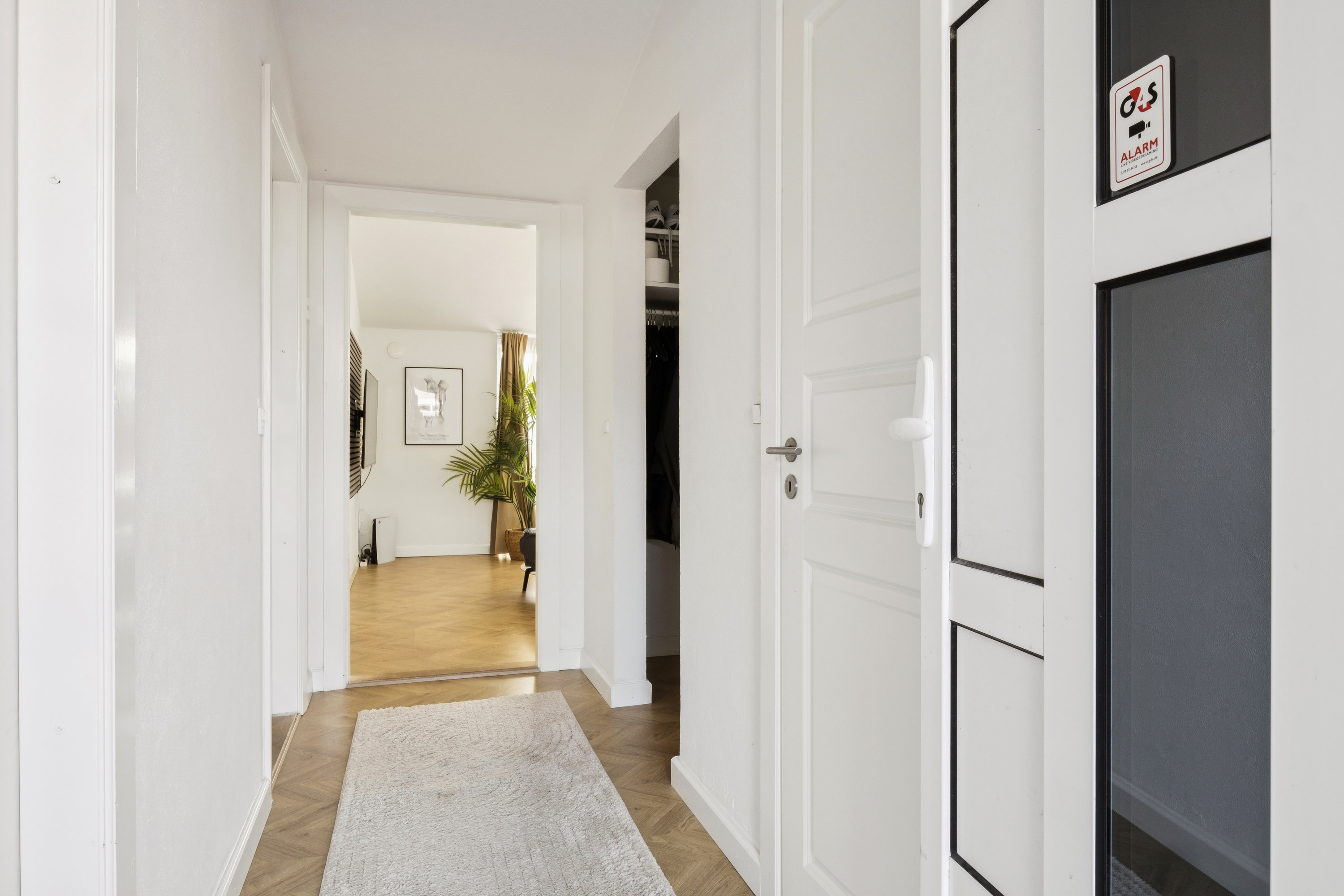 Fremhævet gang billede i fuldskærmstilstand. Billede af Tranegilde Strandvej 72, 2635 Ishøj