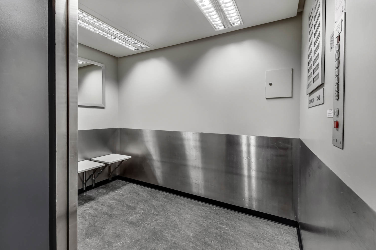 Fremhævet elevator billede i fuldskærmstilstand. Billede af Strandbygade 22, 4. 3., 6700 Esbjerg