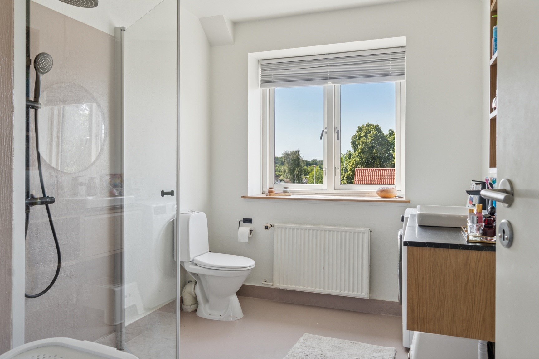 Fremhævet  billede i fuldskærmstilstand. Billede af Østvej 5, 2. th., Esbønderup, 3230 Græsted