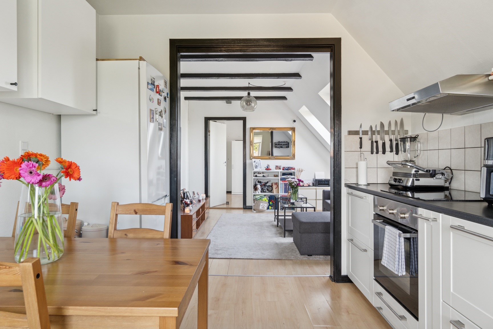 Fremhævet  billede i fuldskærmstilstand. Billede af Østvej 5, 2. th., Esbønderup, 3230 Græsted