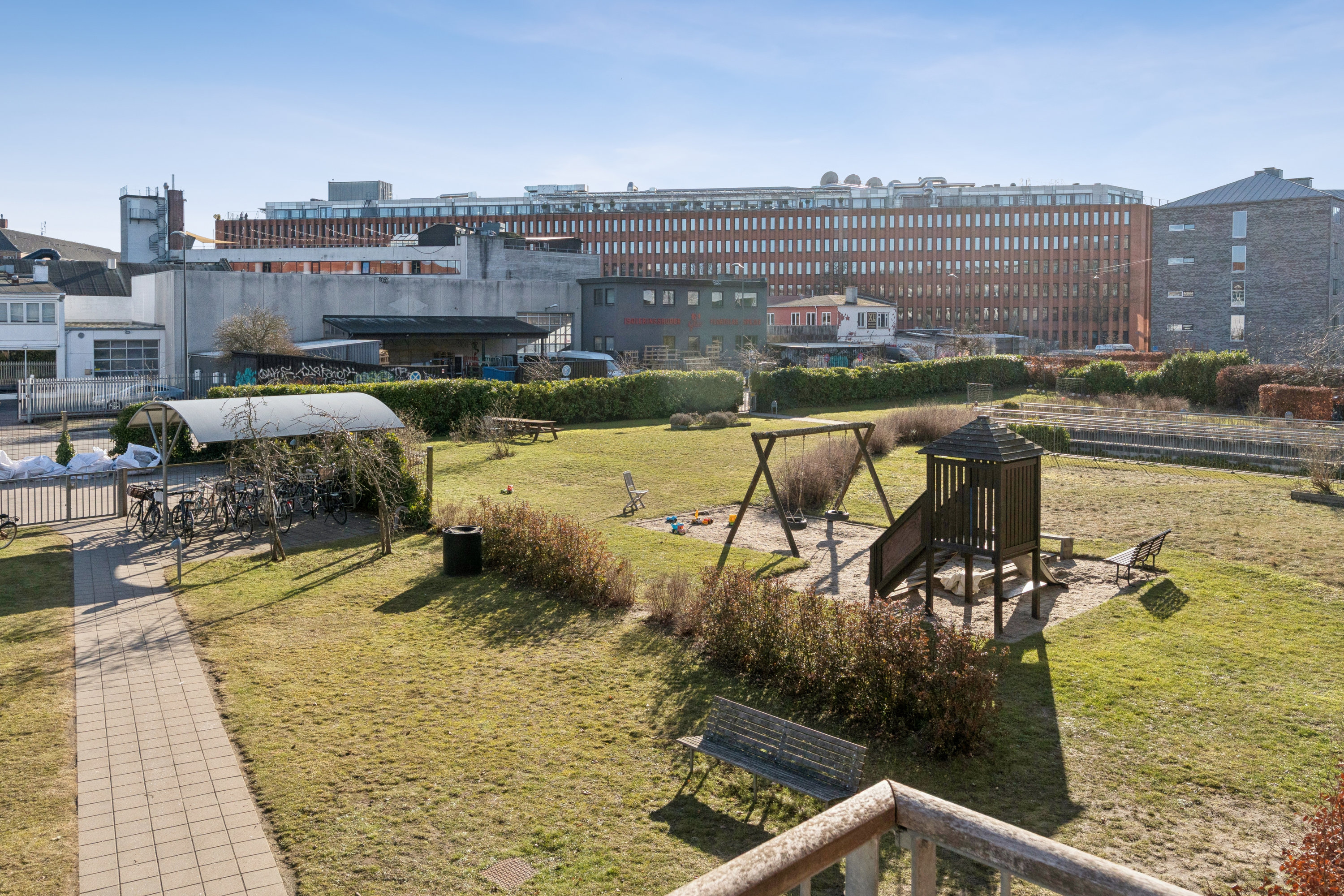 Fremhævet udsigt billede i fuldskærmstilstand. Billede af Venøgade 24, 1. mf., 2100 København Ø