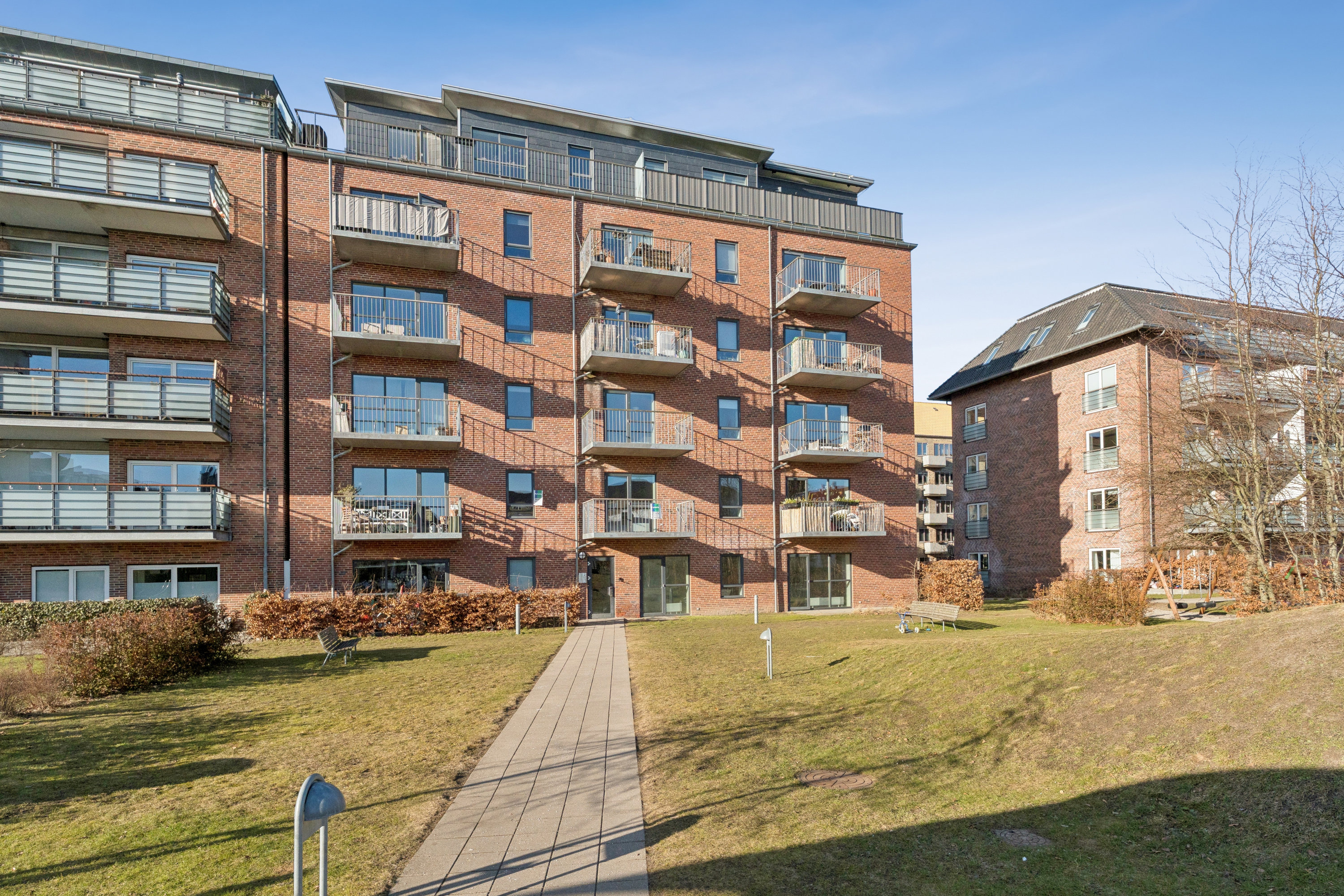 Fremhævet andet billede i fuldskærmstilstand. Billede af Venøgade 24, 1. mf., 2100 København Ø