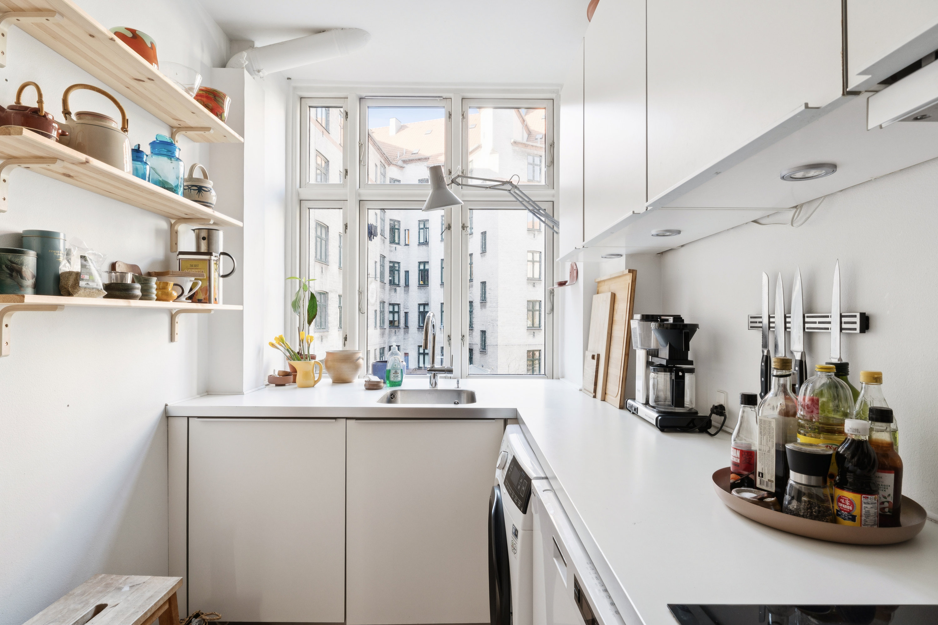 Fremhævet køkken billede i fuldskærmstilstand. Billede af Silkeborggade 43, 1. th., 2100 København Ø