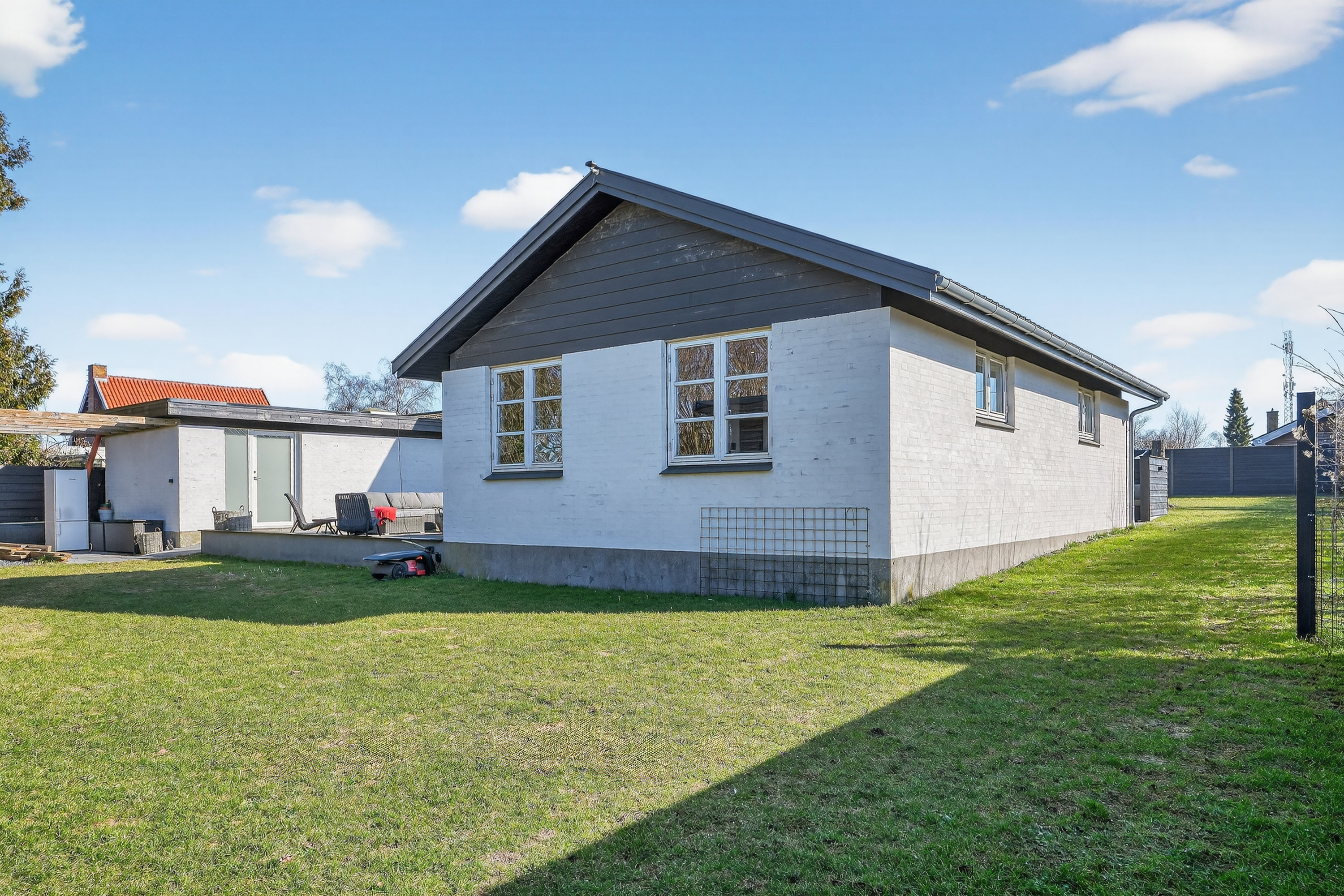 Fremhævet ejendommen billede i fuldskærmstilstand. Billede af Nørrevej 5, 2690 Karlslunde