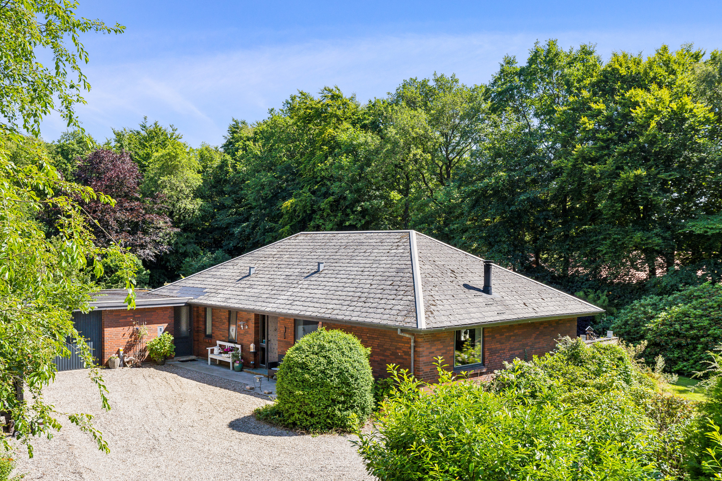 Fremhævet ejendommen billede i fuldskærmstilstand. Billede af V Vedsted Byvej 18A, Vester Vedsted, 6760 Ribe