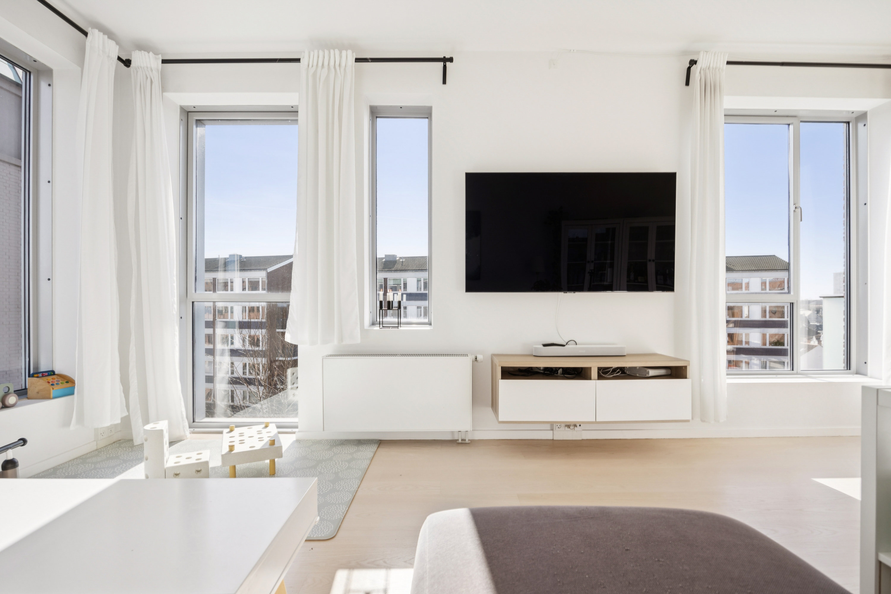 Fremhævet stue billede i fuldskærmstilstand. Billede af H.V. Nyholms Vej 2, 4. 2., 2000 Frederiksberg