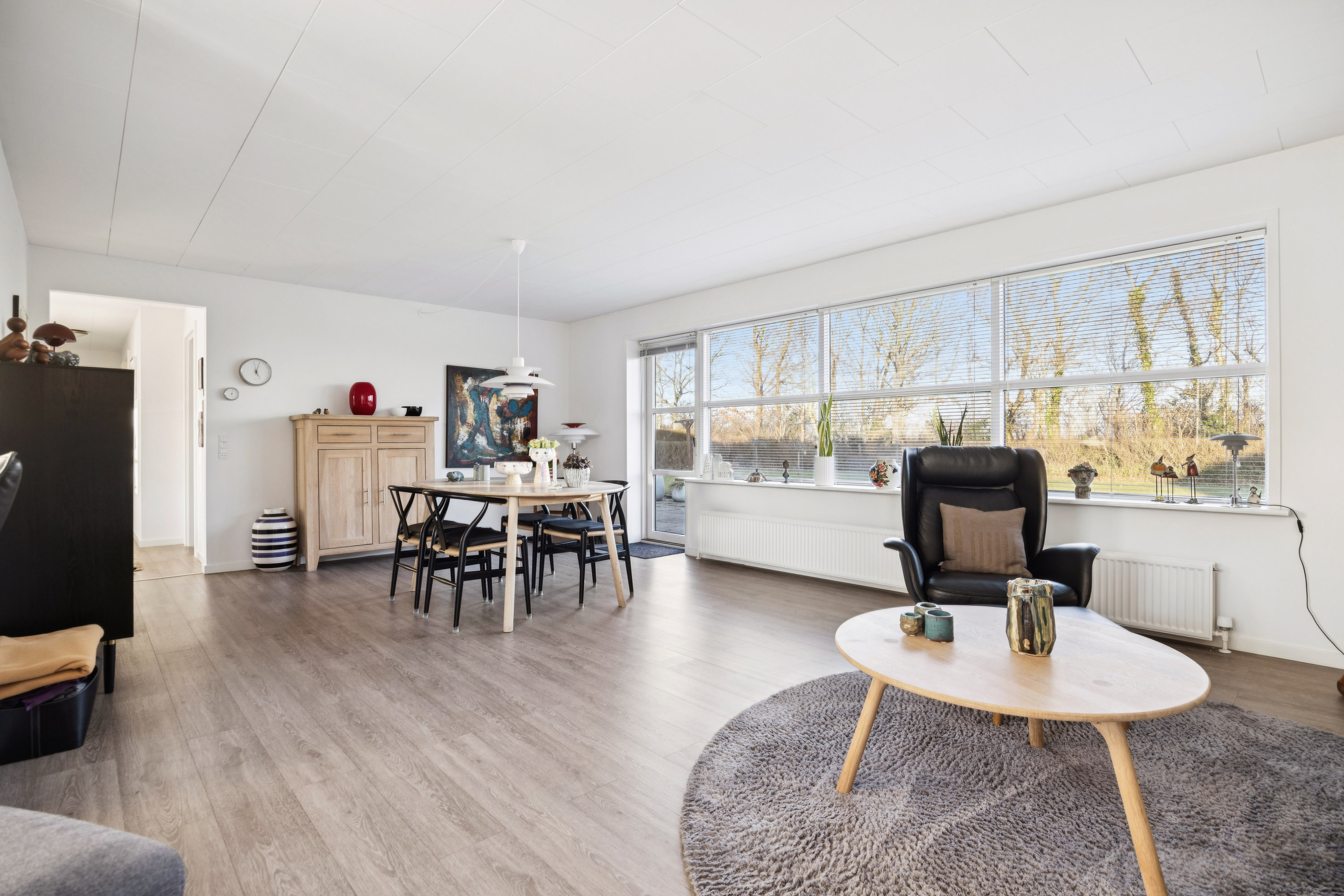 Fremhævet stue billede i fuldskærmstilstand. Billede af Østervang 20, 9362 Gandrup