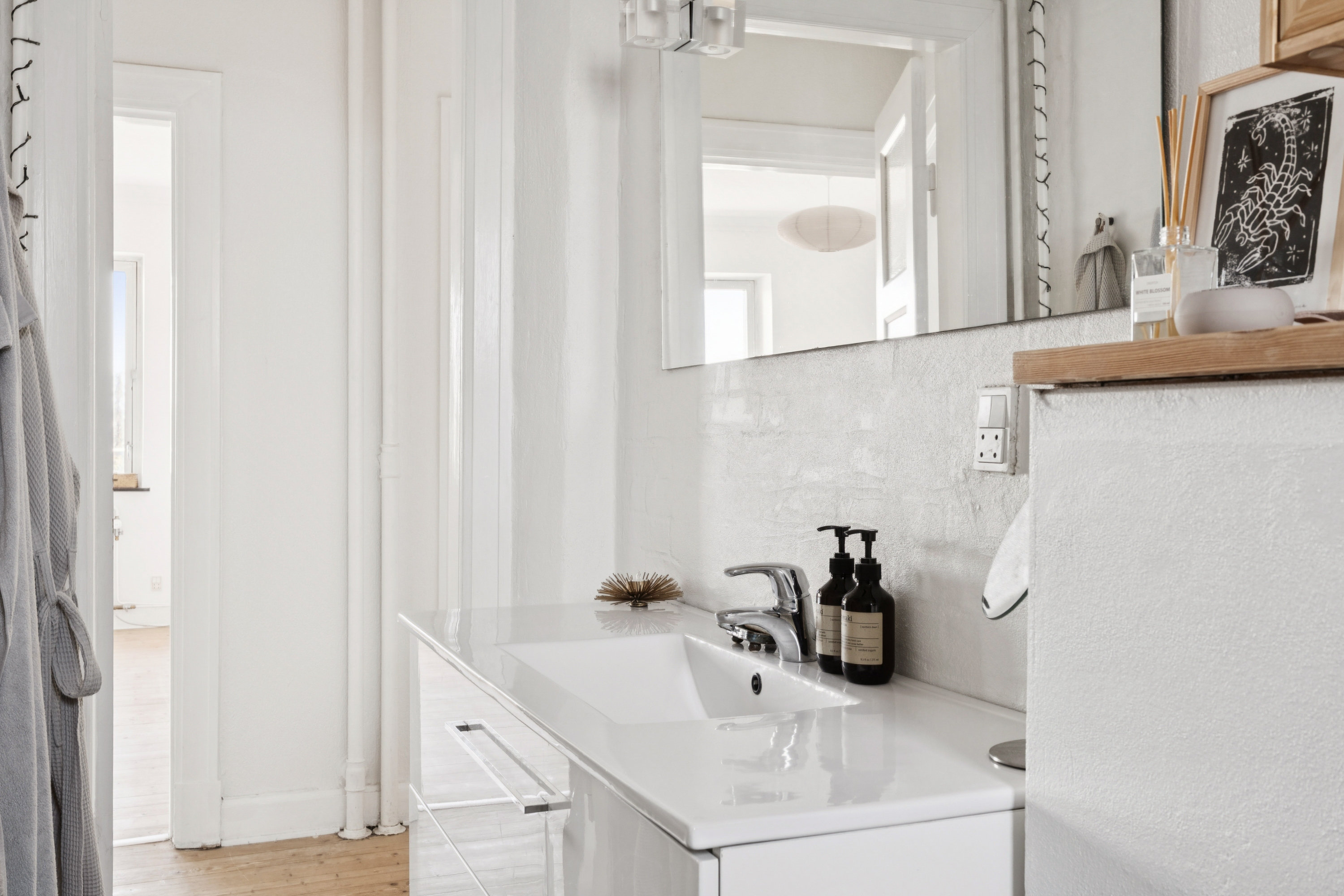 Fremhævet badeværelse billede i fuldskærmstilstand. Billede af Hobrovej 44, 2. th., 9000 Aalborg