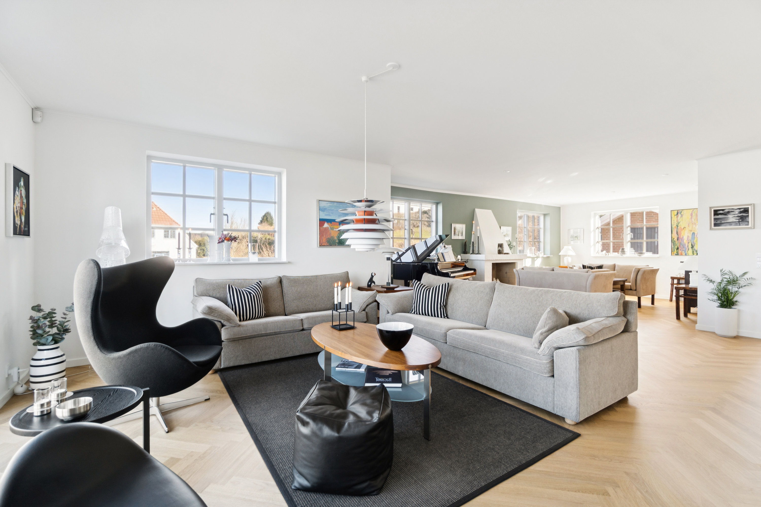 Fremhævet stue billede i fuldskærmstilstand. Billede af Asmildhøjen 2A, 8800 Viborg