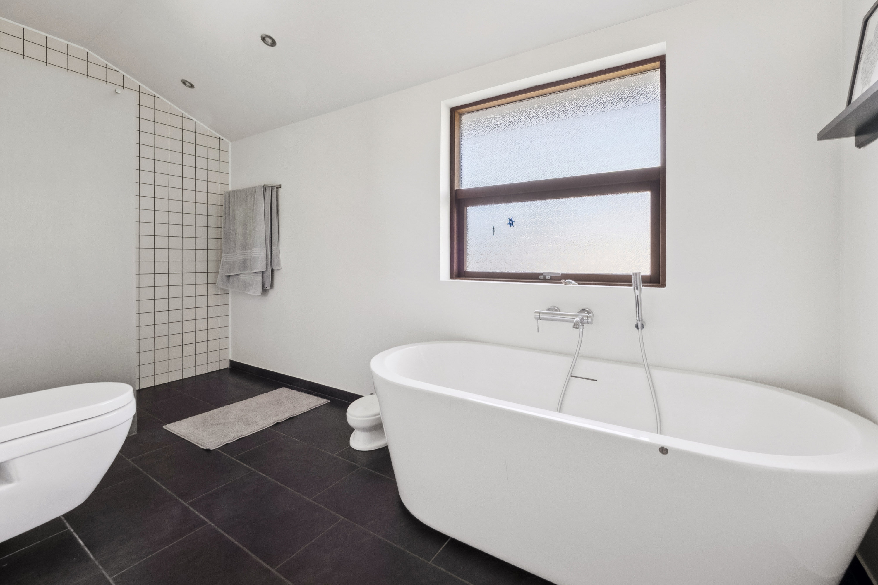 Fremhævet badeværelse billede i fuldskærmstilstand. Billede af Birkevej 1, Nr. Søby, 7840 Højslev