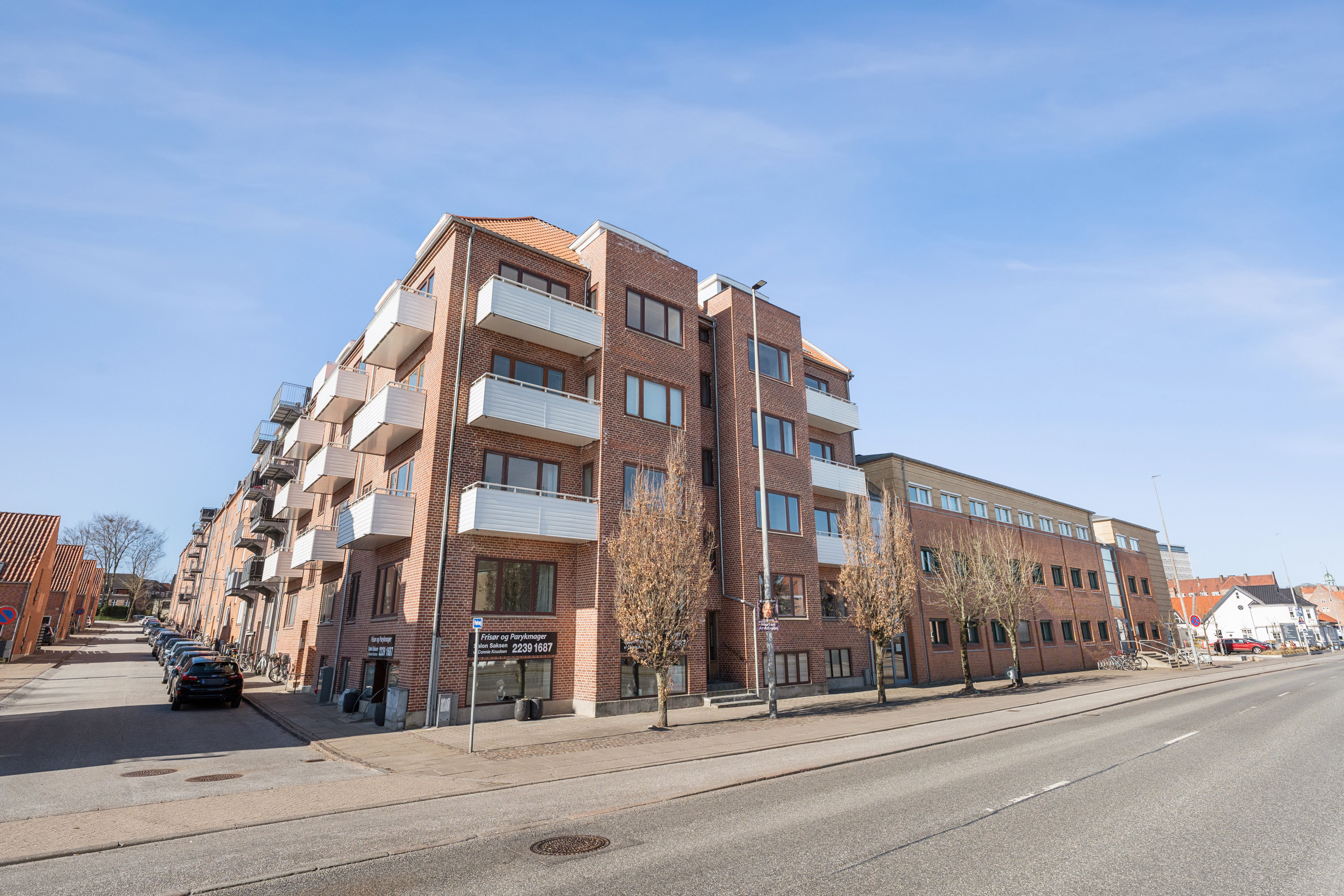 Fremhævet andet billede i fuldskærmstilstand. Billede af Hobrovej 44, 2. th., 9000 Aalborg