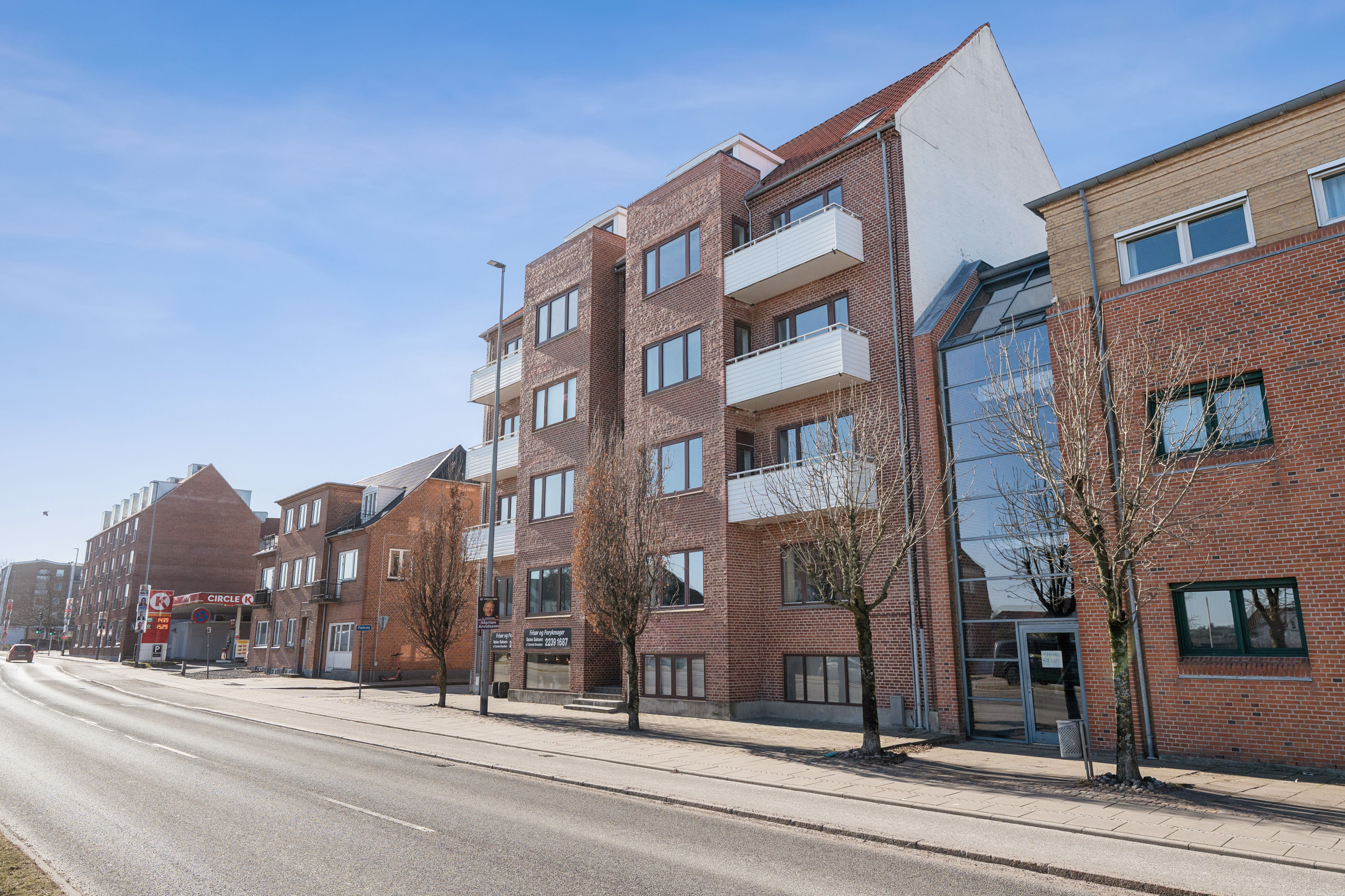 Fremhævet andet billede i fuldskærmstilstand. Billede af Hobrovej 44, 2. th., 9000 Aalborg