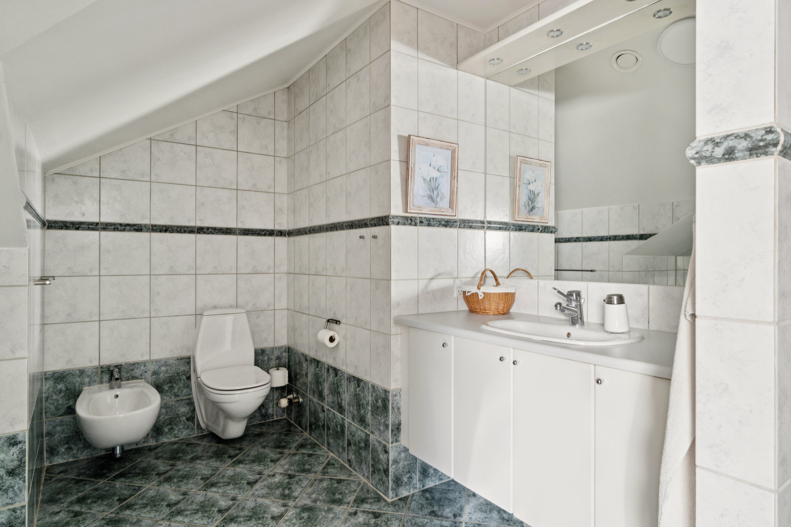 Fremhævet badeværelse billede i fuldskærmstilstand. Billede af Asmildhøjen 2A, 8800 Viborg