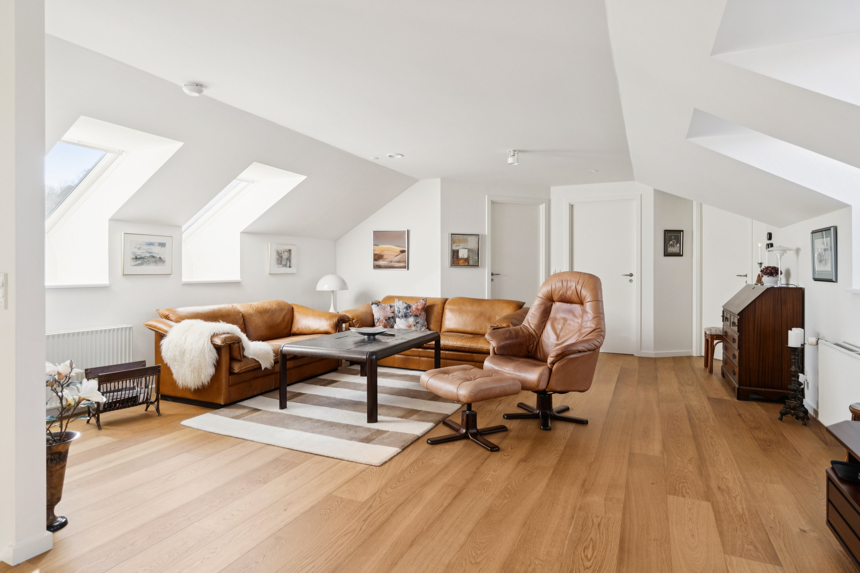 Fremhævet stue billede i fuldskærmstilstand. Billede af Asmildhøjen 2A, 8800 Viborg