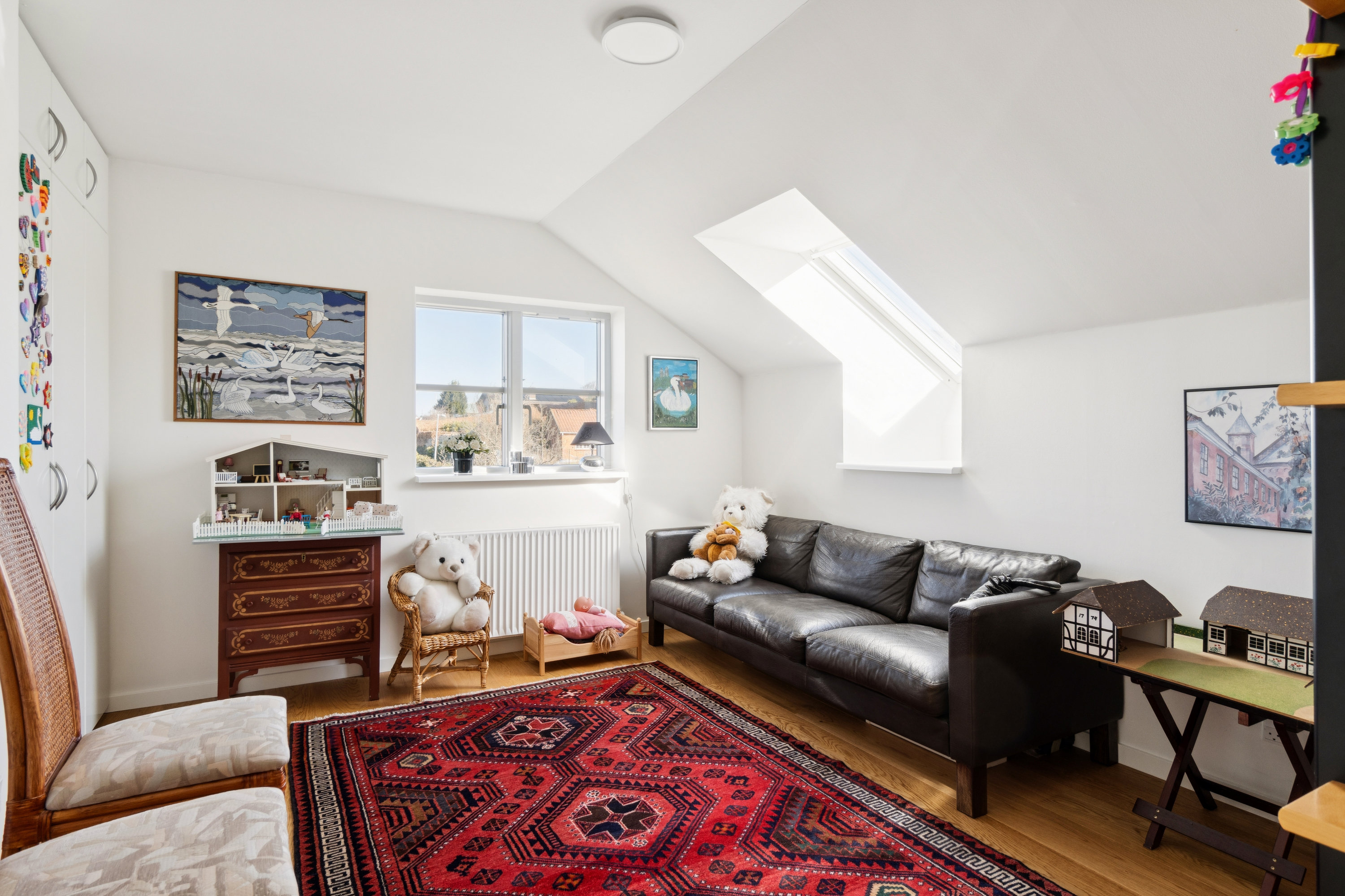 Fremhævet stue billede i fuldskærmstilstand. Billede af Asmildhøjen 2A, 8800 Viborg