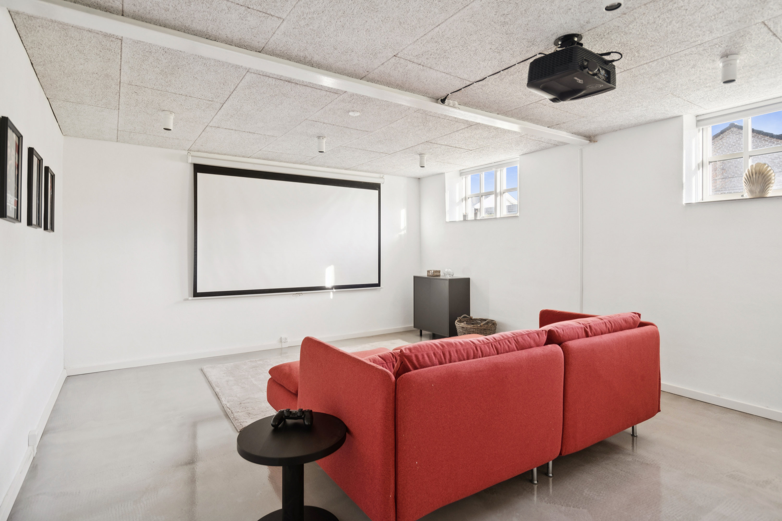 Fremhævet stue billede i fuldskærmstilstand. Billede af Rødkælkevej 2, 9400 Nørresundby