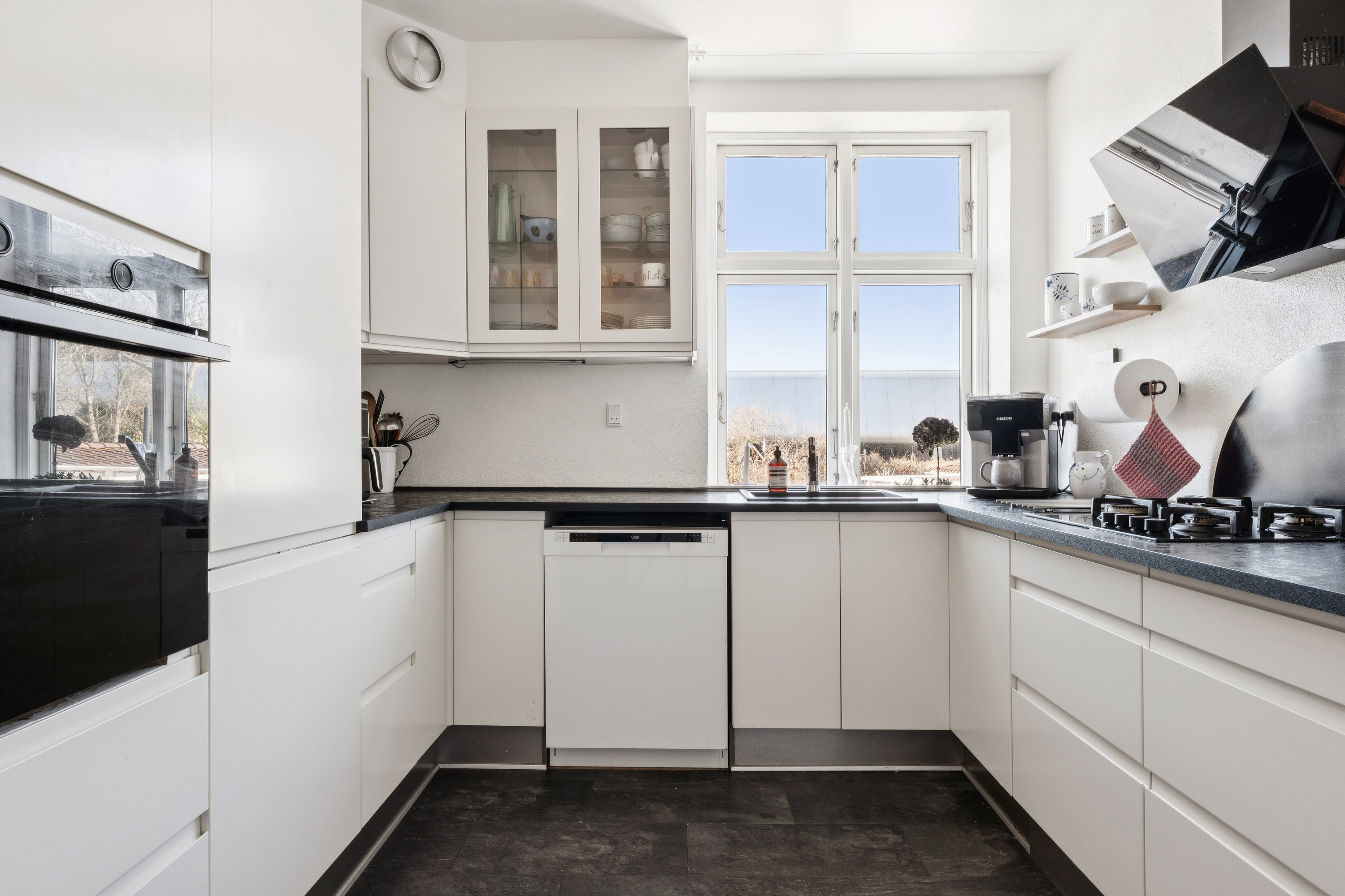 Fremhævet køkken billede i fuldskærmstilstand. Billede af Schleppegrellsgade 19, 9000 Aalborg