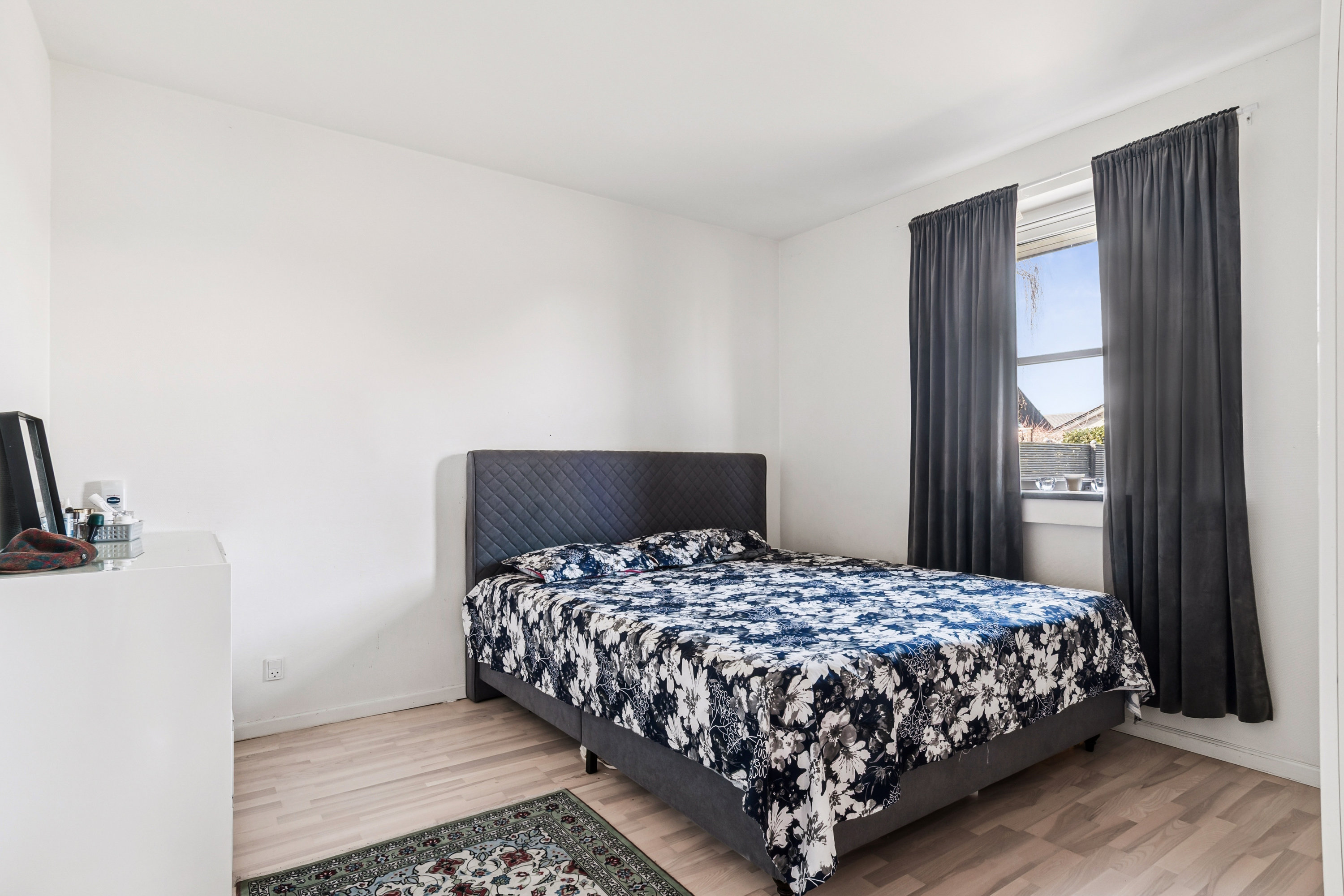 Fremhævet værelse billede i fuldskærmstilstand. Billede af Ingstrup Alle 10B, 2770 Kastrup