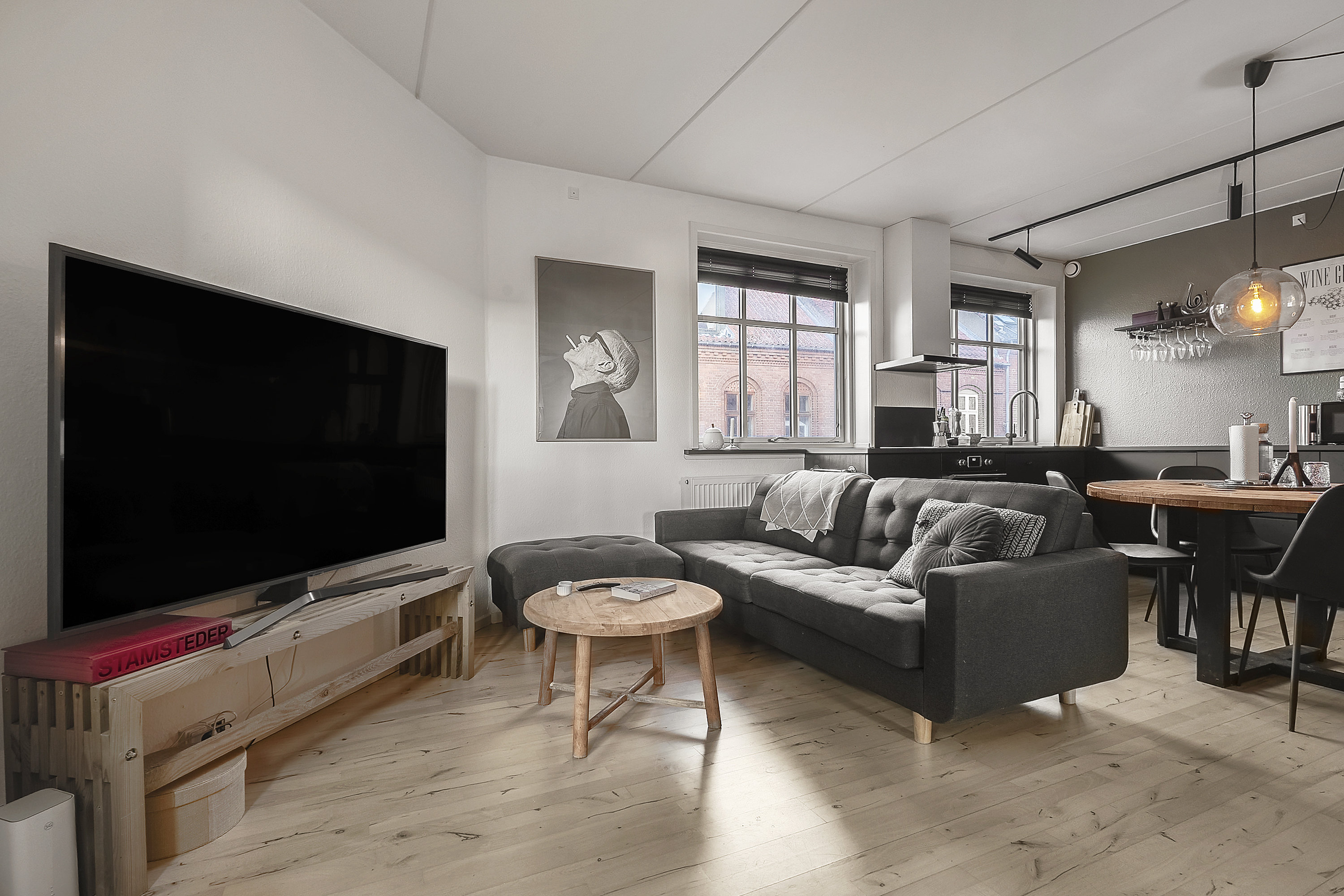 Fremhævet stue billede i fuldskærmstilstand. Billede af Emil Bojsens Gade 23, 1. th., 8700 Horsens