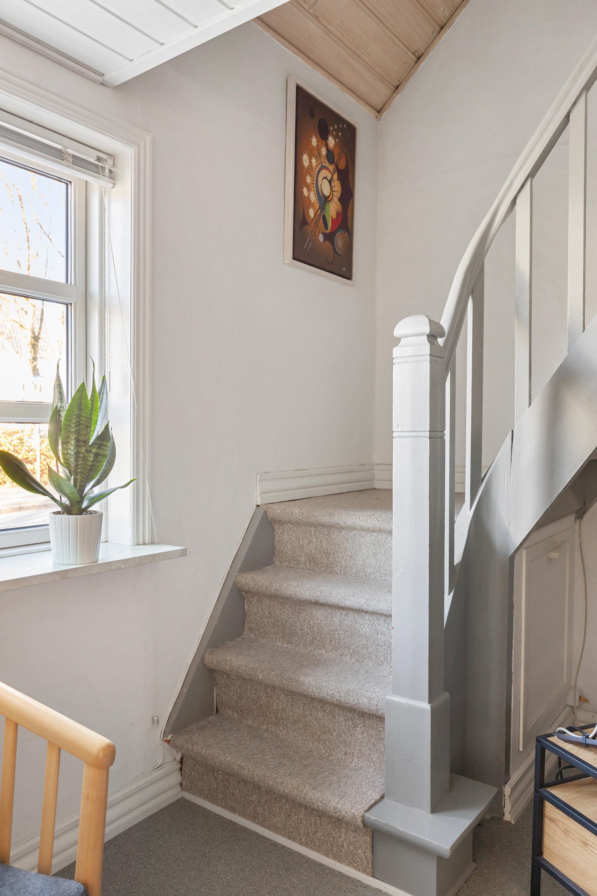 Fremhævet trappe billede i fuldskærmstilstand. Billede af Nibevej 12, 9600 Aars