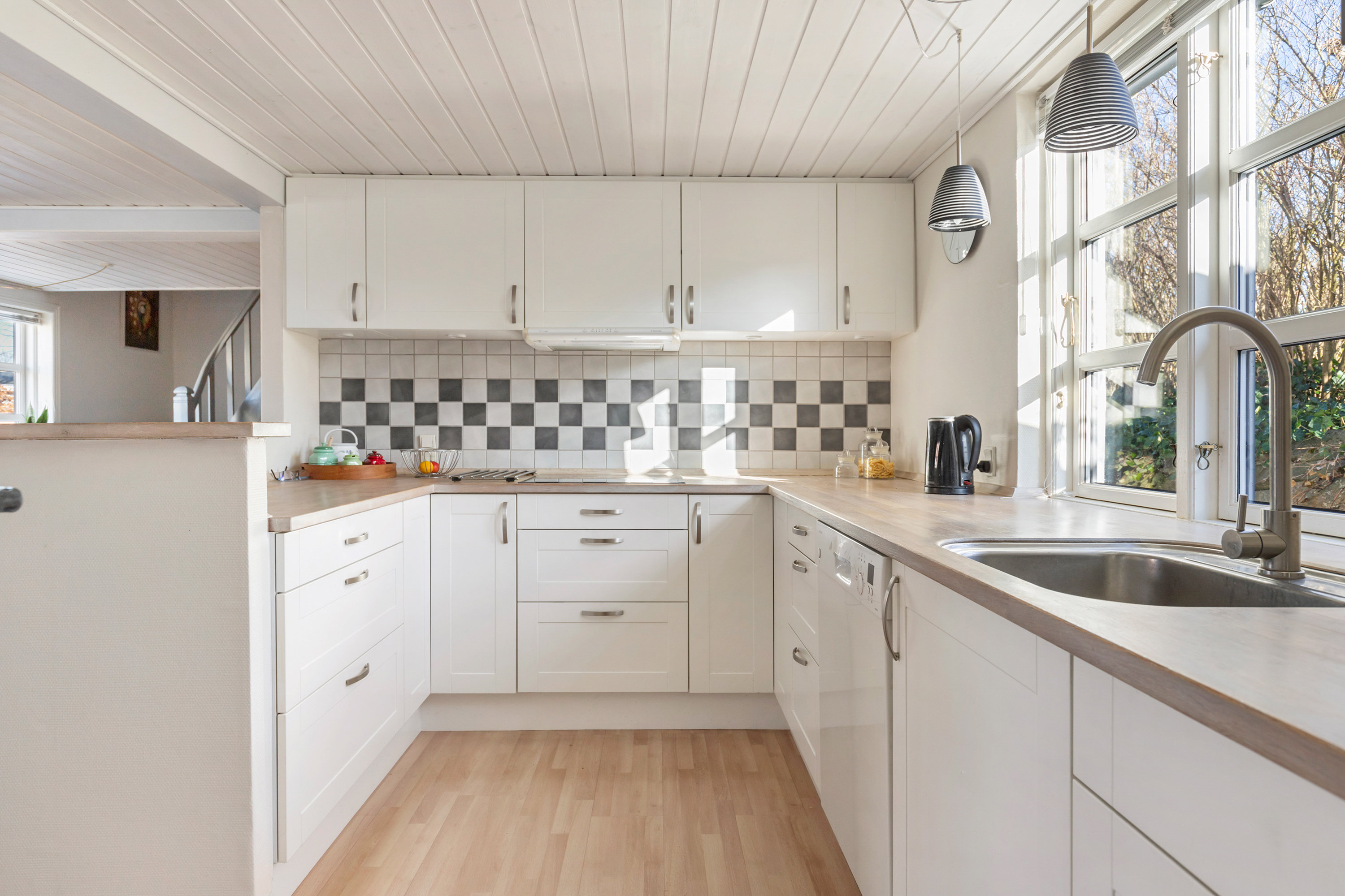 Fremhævet køkken billede i fuldskærmstilstand. Billede af Nibevej 12, 9600 Aars