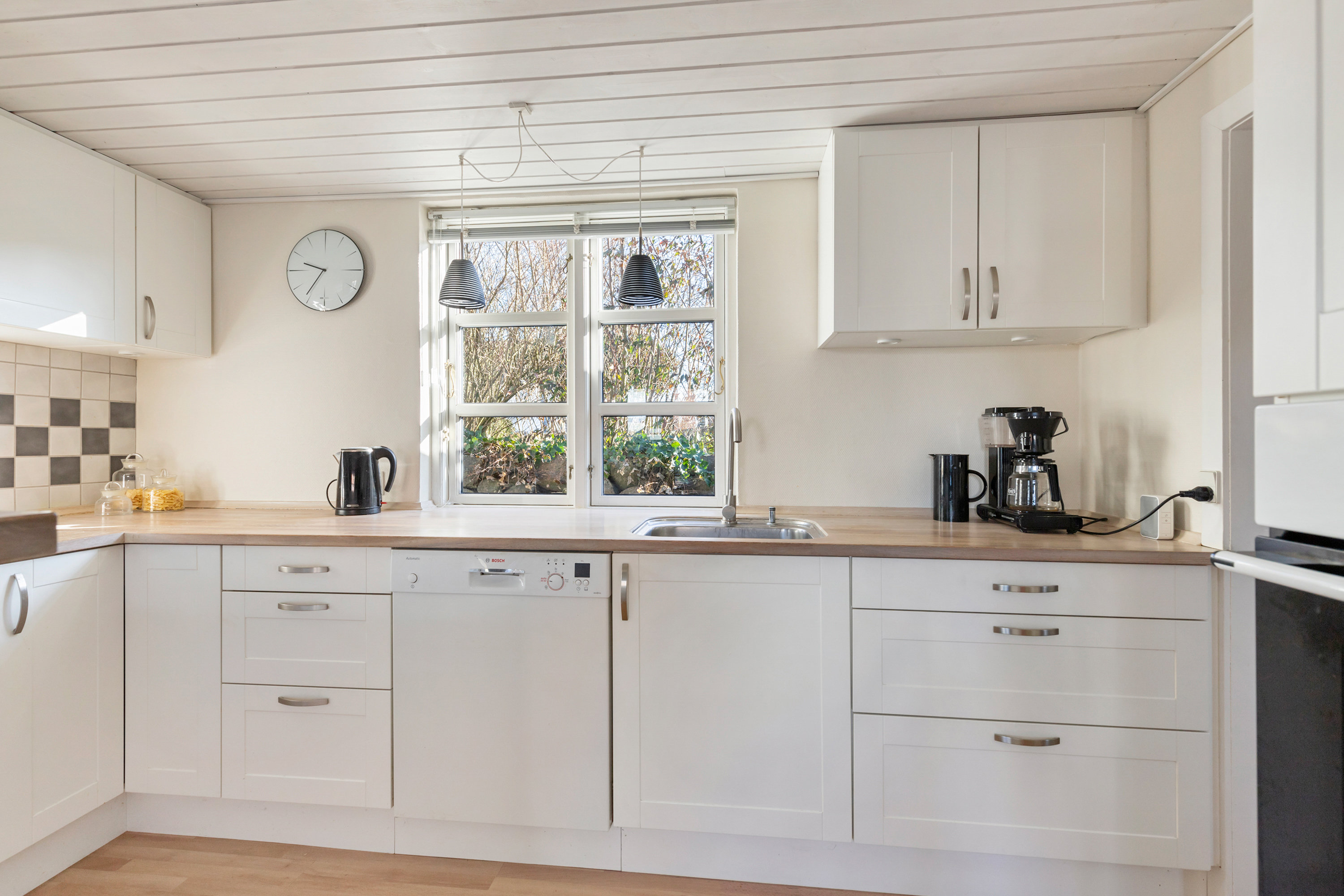 Fremhævet køkken billede i fuldskærmstilstand. Billede af Nibevej 12, 9600 Aars