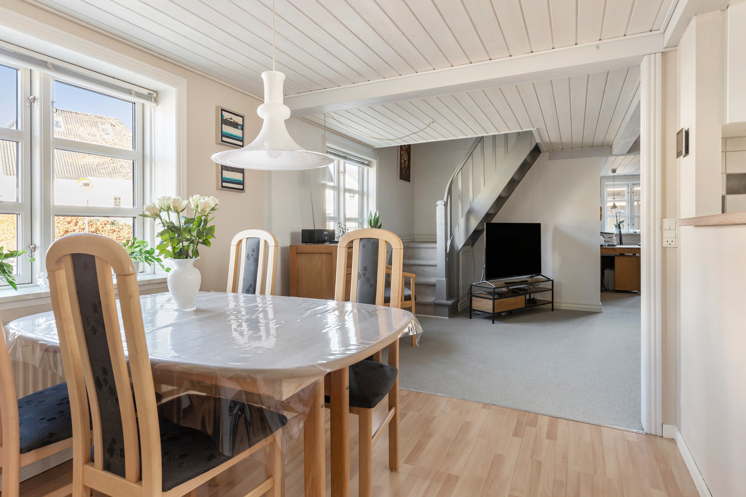 Fremhævet stue billede i fuldskærmstilstand. Billede af Nibevej 12, 9600 Aars