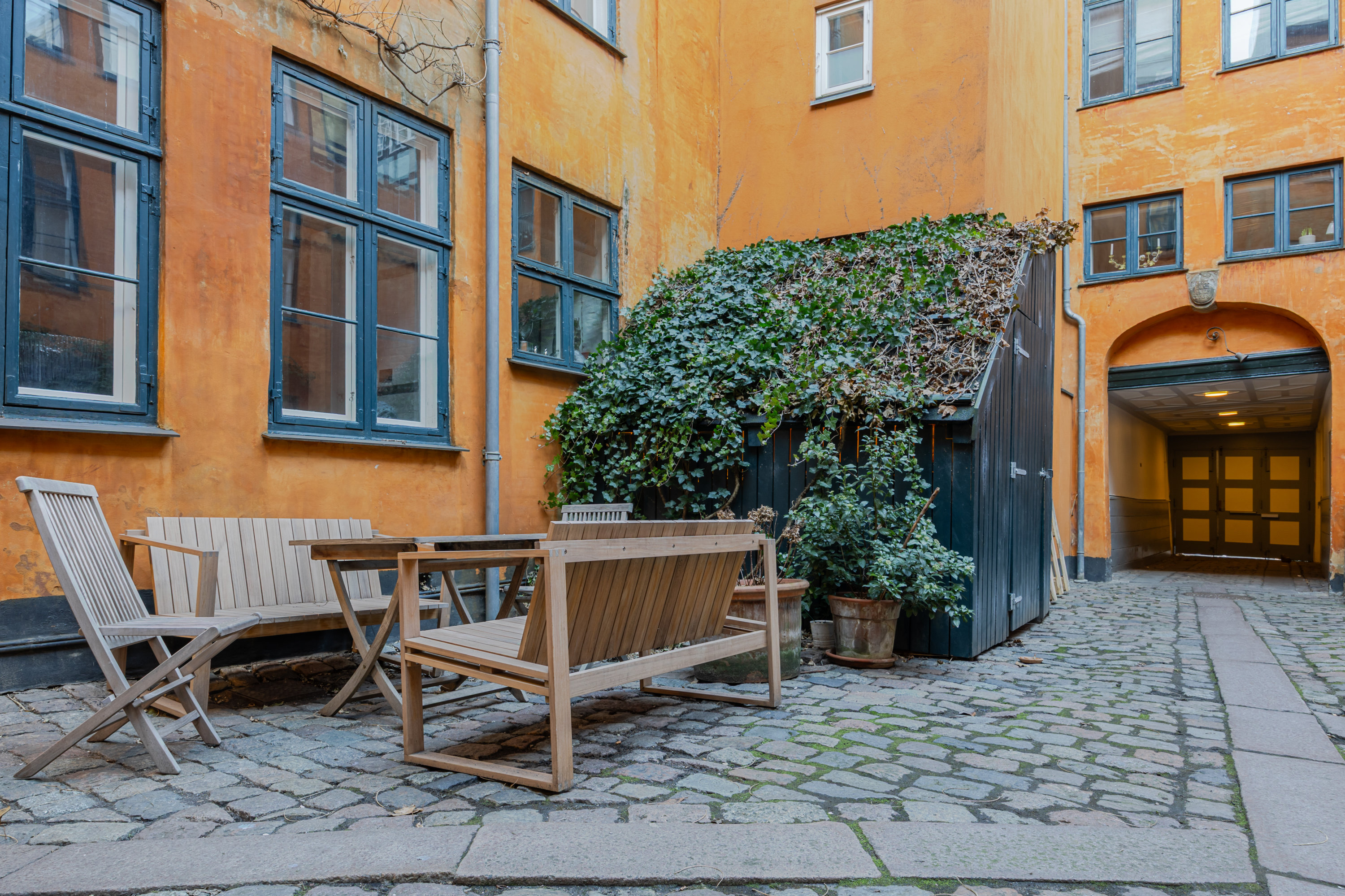 Fremhævet gårdmiljø billede i fuldskærmstilstand. Billede af Grønnegade 41, st.., 1107 København K