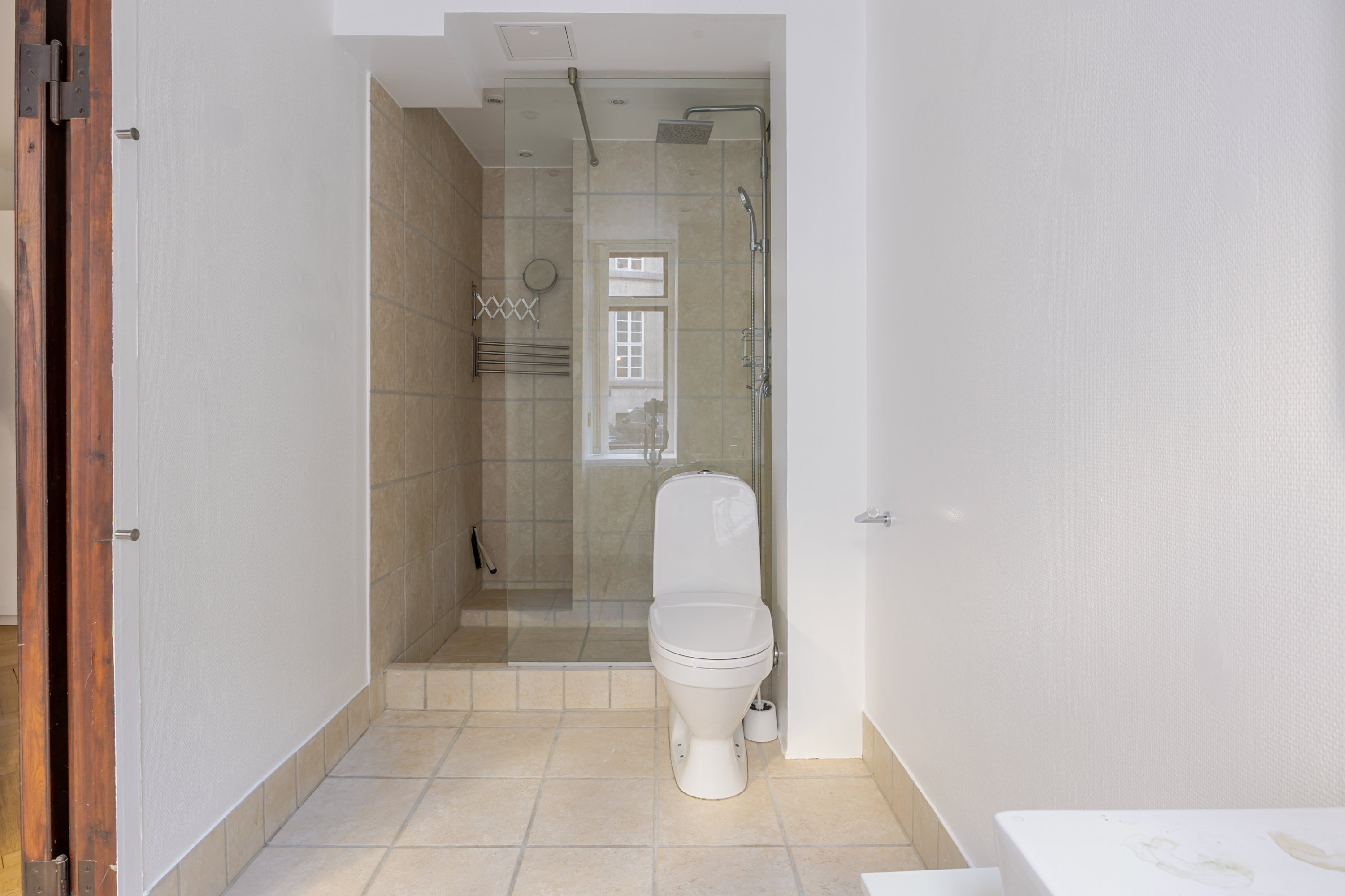 Fremhævet andet billede i fuldskærmstilstand. Billede af Grønningen 7, st.. th., 1270 København K