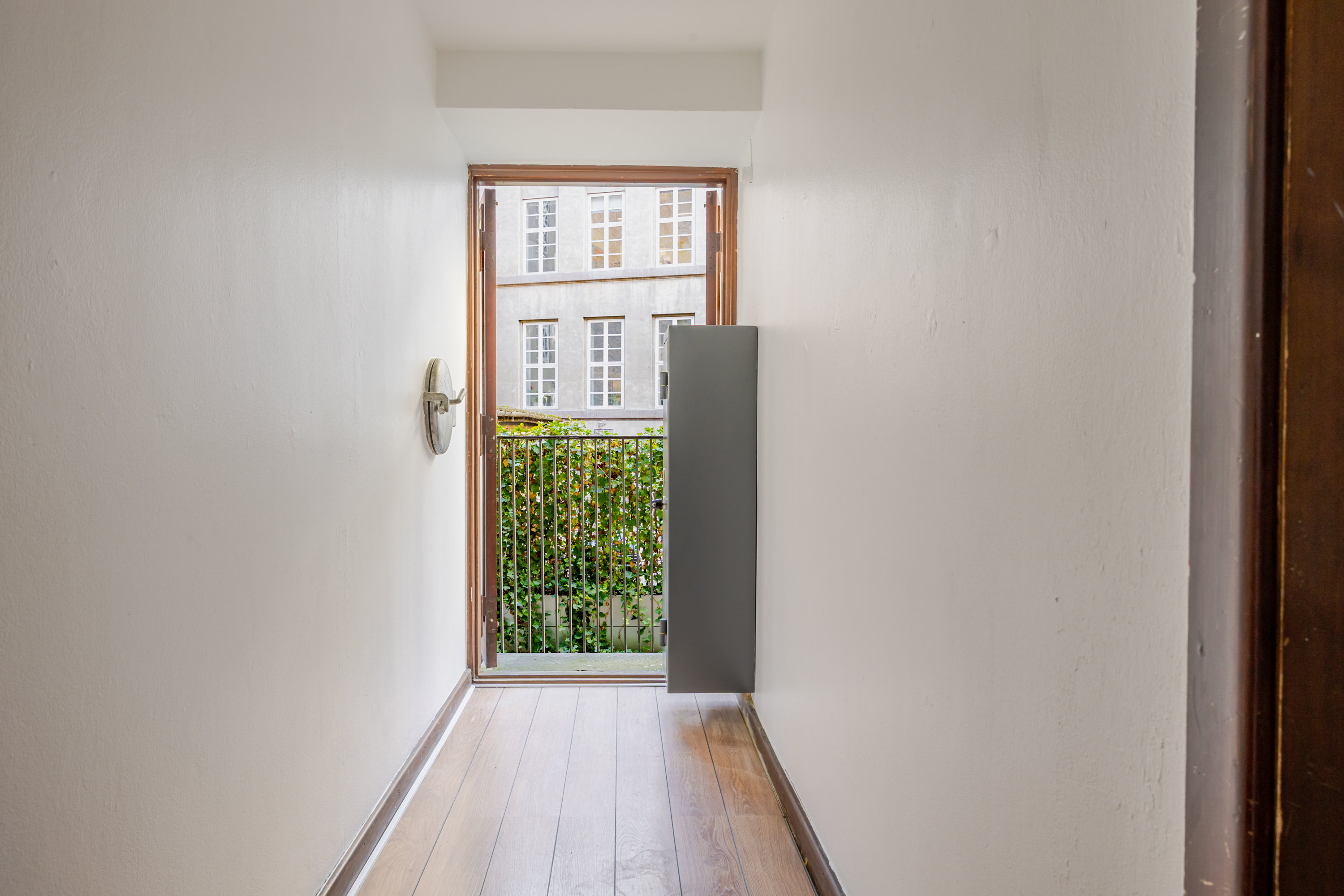 Fremhævet andet billede i fuldskærmstilstand. Billede af Grønningen 7, st.. th., 1270 København K