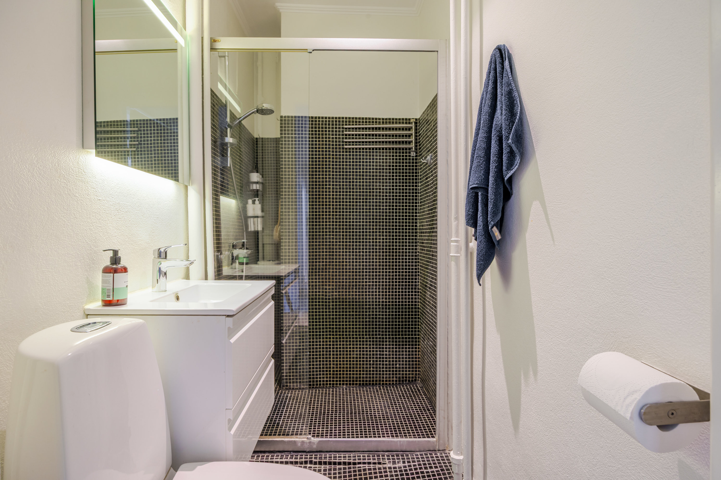 Fremhævet andet billede i fuldskærmstilstand. Billede af Ahlmannsgade 3, st.., 2200 København N