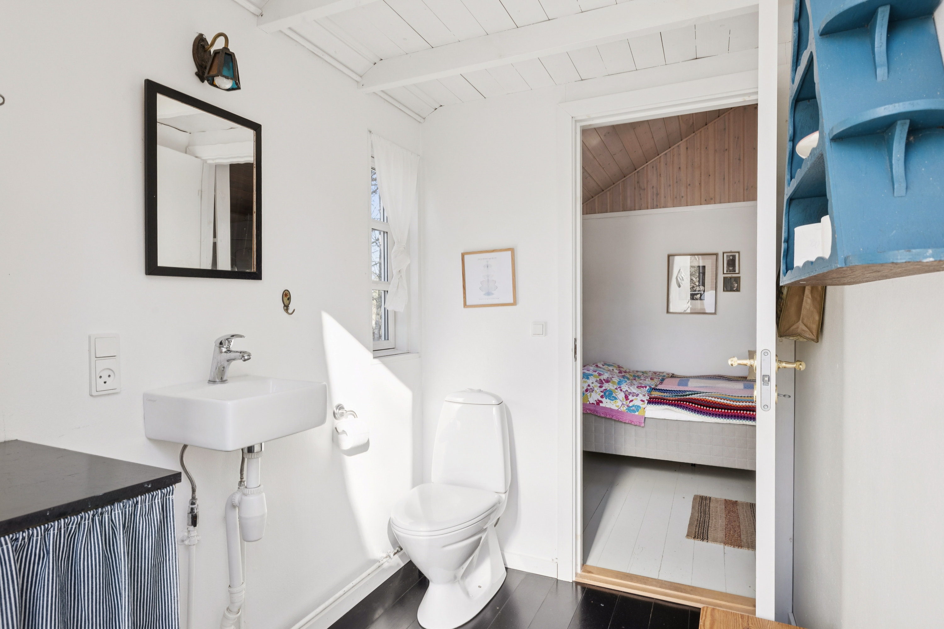 Fremhævet gang billede i fuldskærmstilstand. Billede af Skovvej 18, Fjellerup Strand, 8585 Glesborg