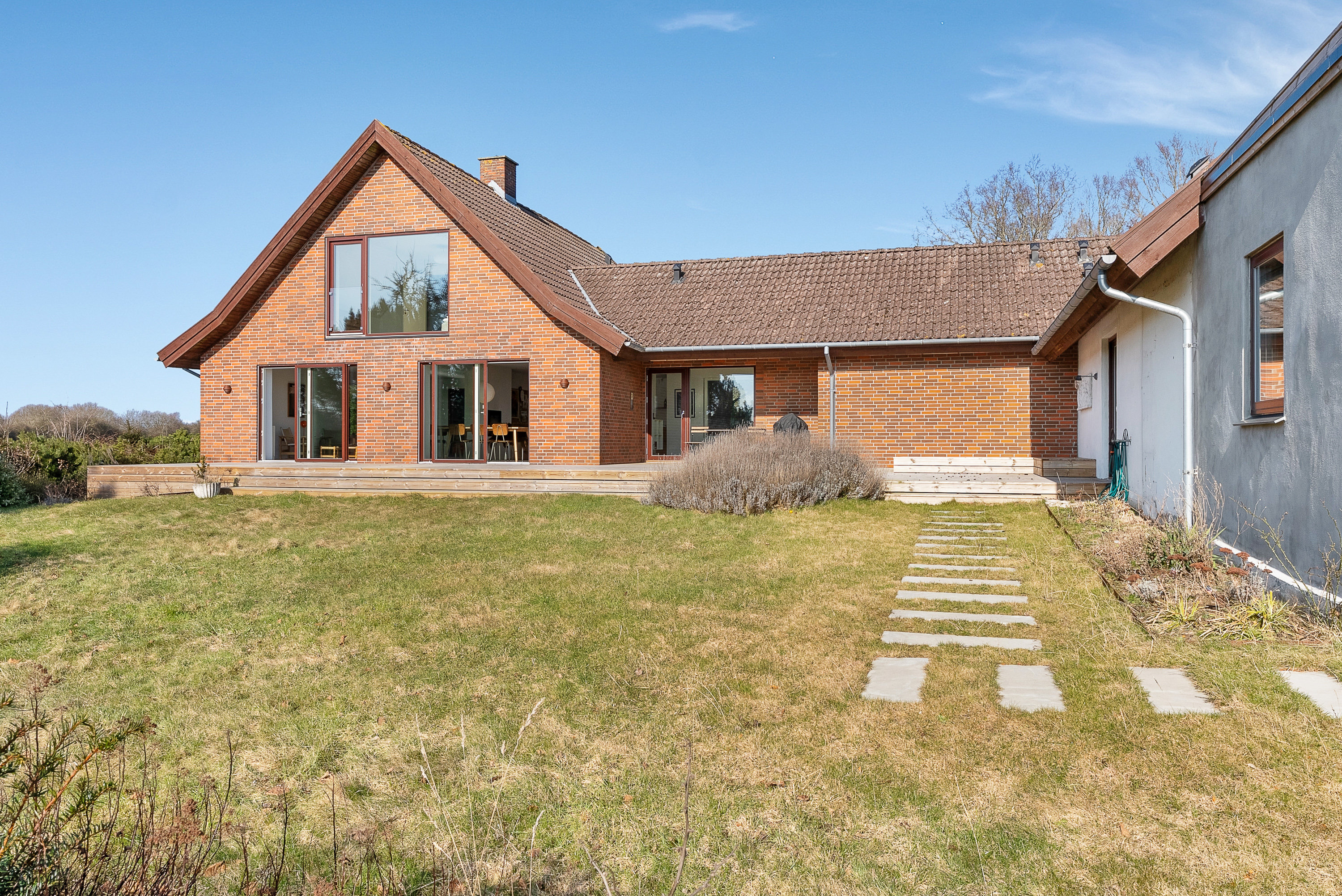 Fremhævet facade billede i fuldskærmstilstand. Billede af Alléskovvej 40, 5600 Faaborg