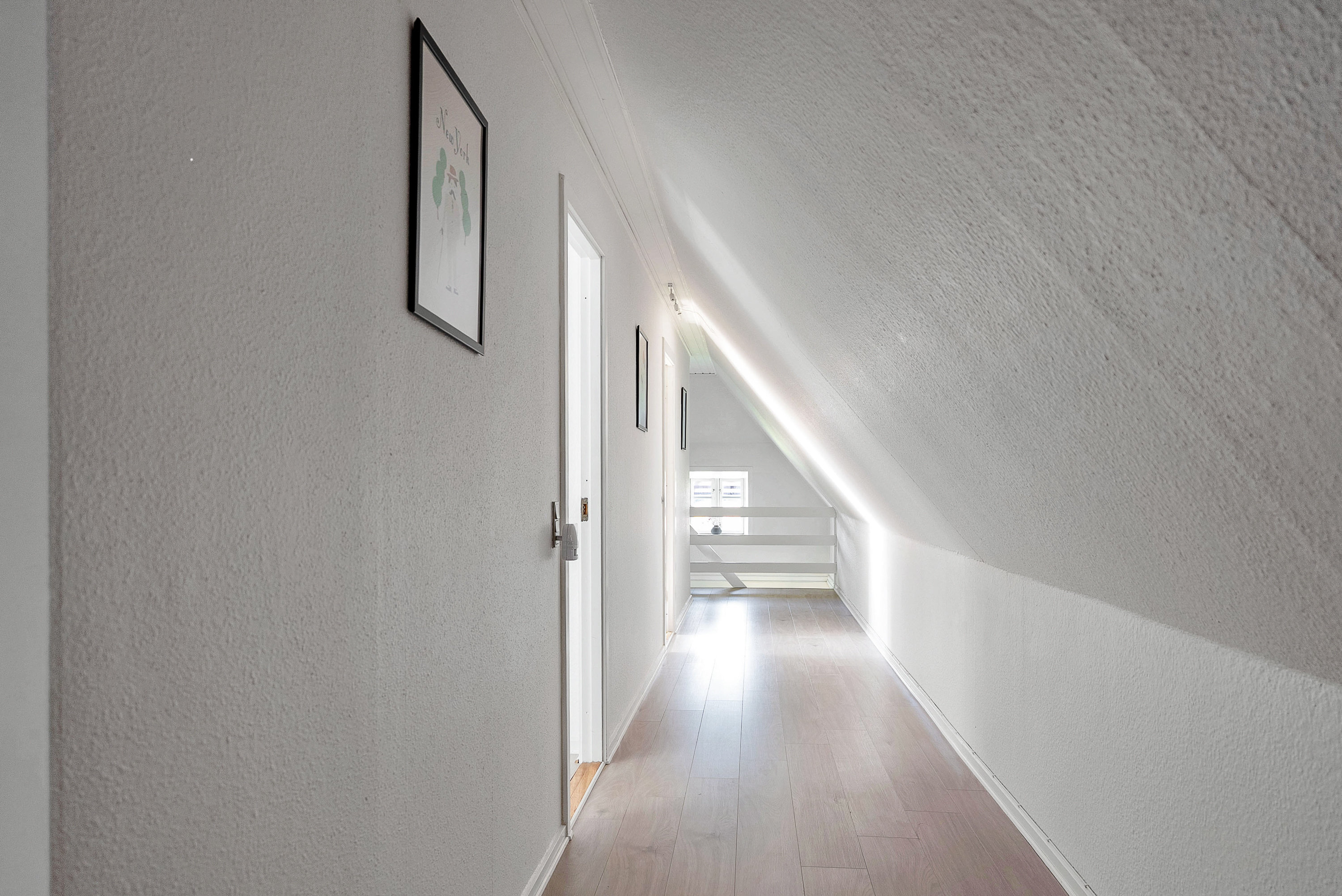 Fremhævet gang billede i fuldskærmstilstand. Billede af Marbækvej 24, Marbæk, 5450 Otterup